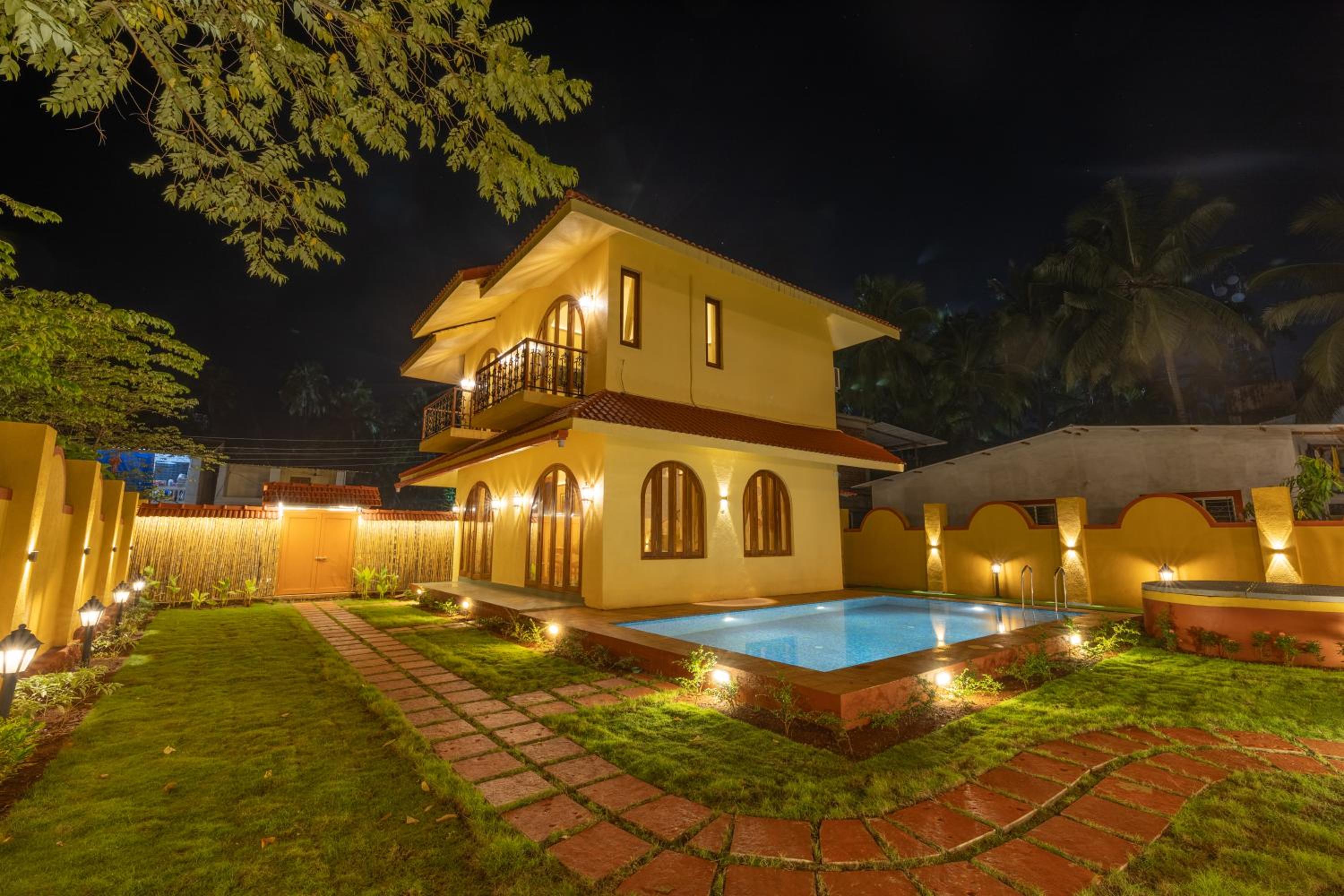 Ishaan Holiday Home