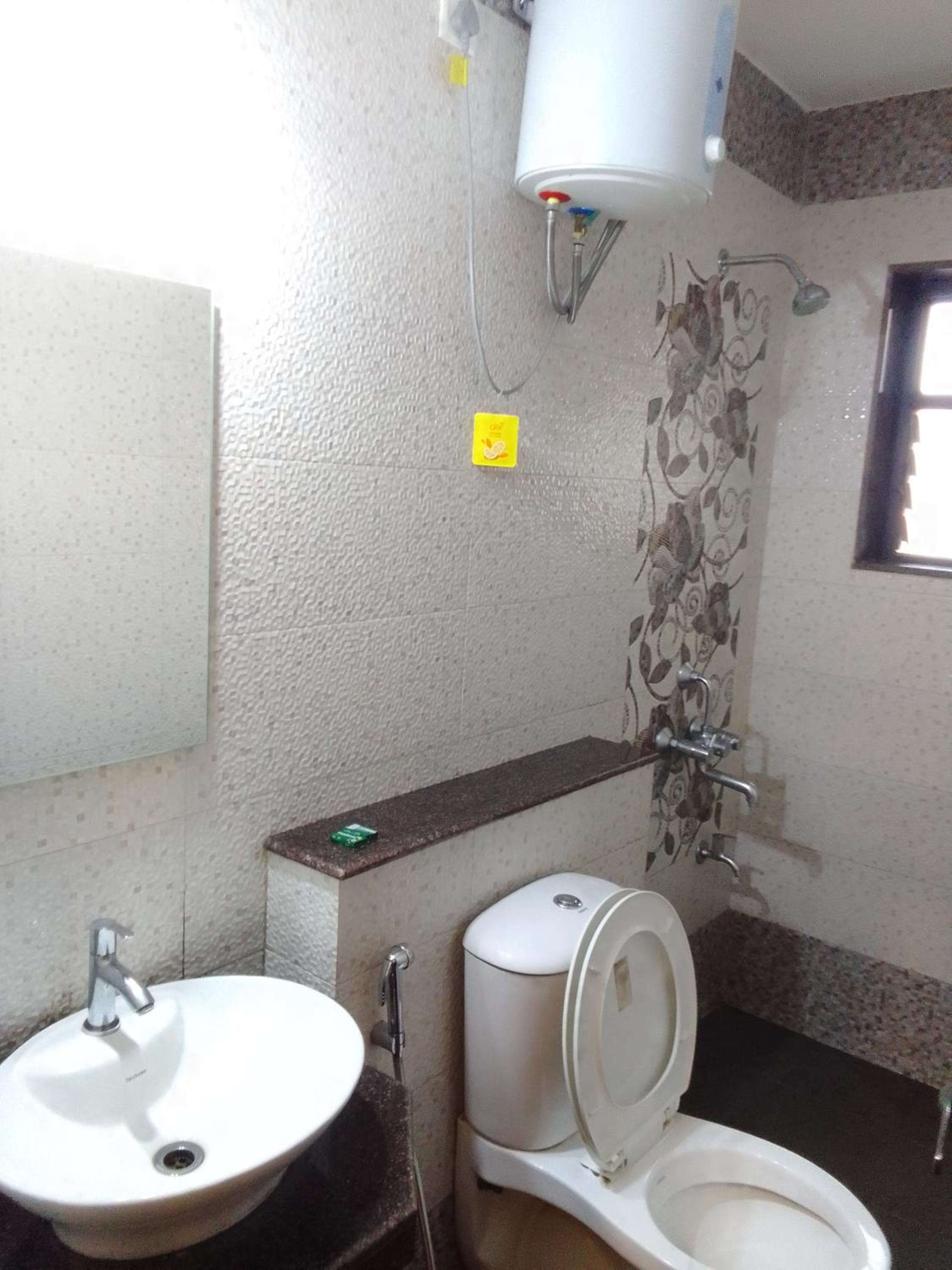 Luxury Studio resort apart near to candolim beach AC Wifi