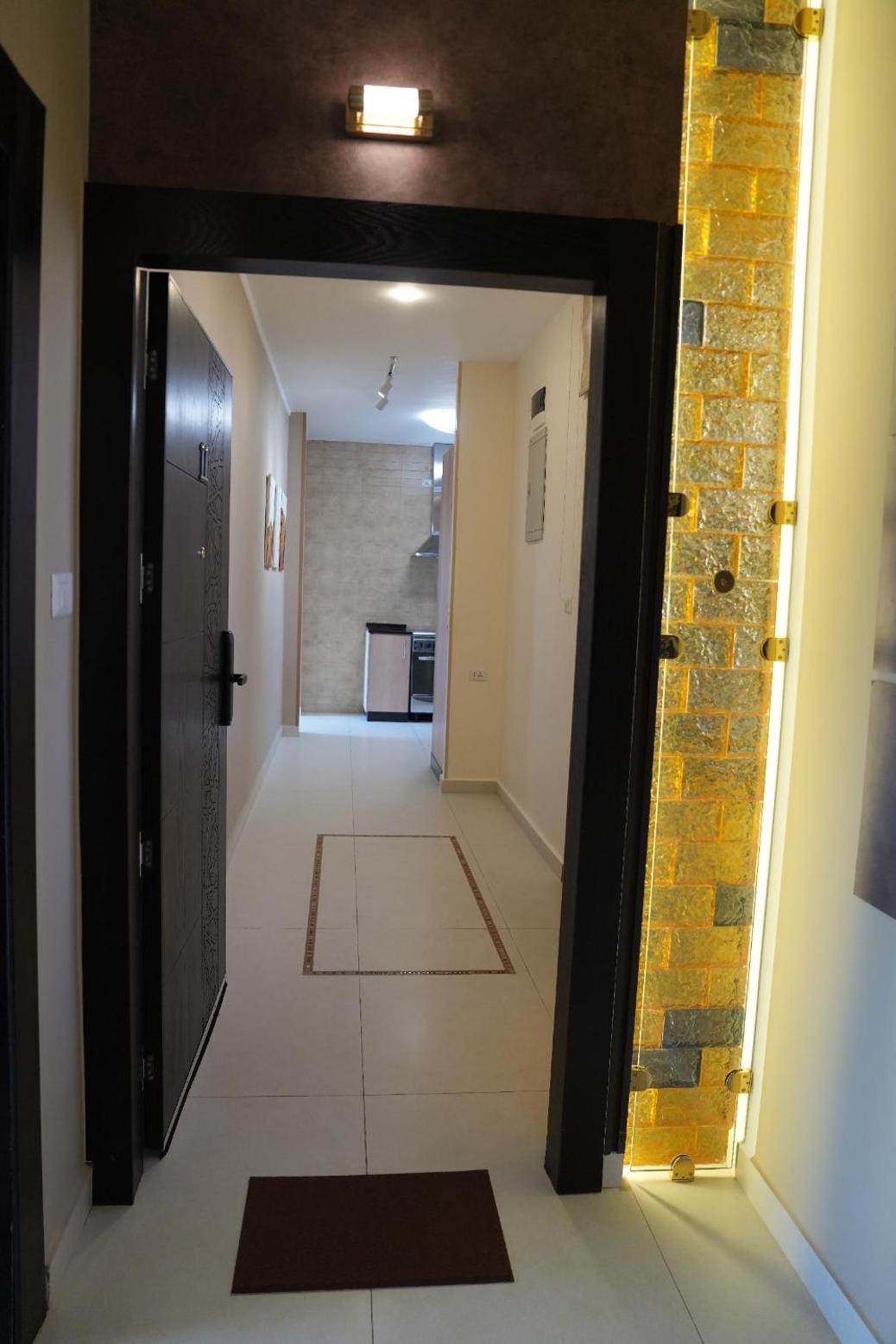 Janty Apartments