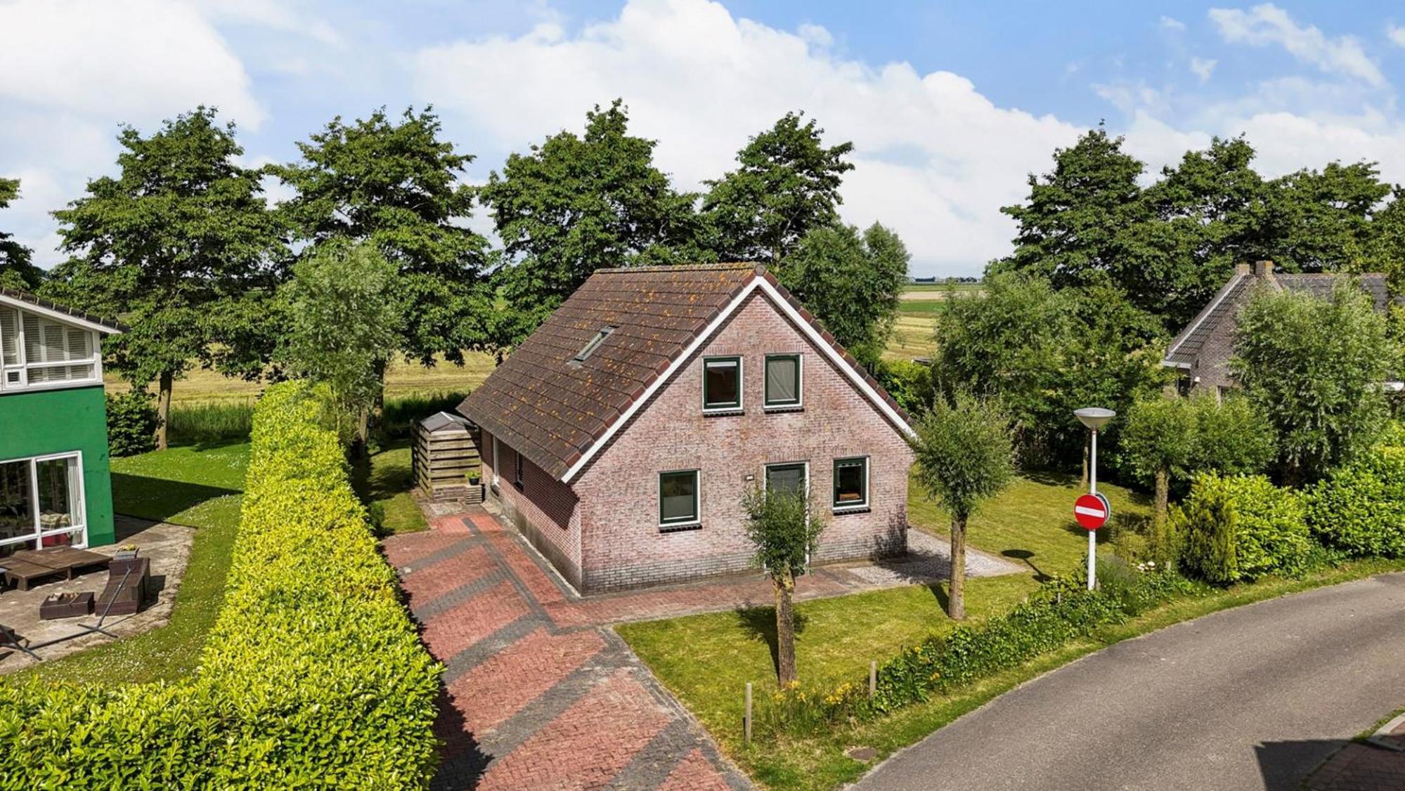 Komfortables Ferienhaus mit Garten, Weitblick und Whirlpool