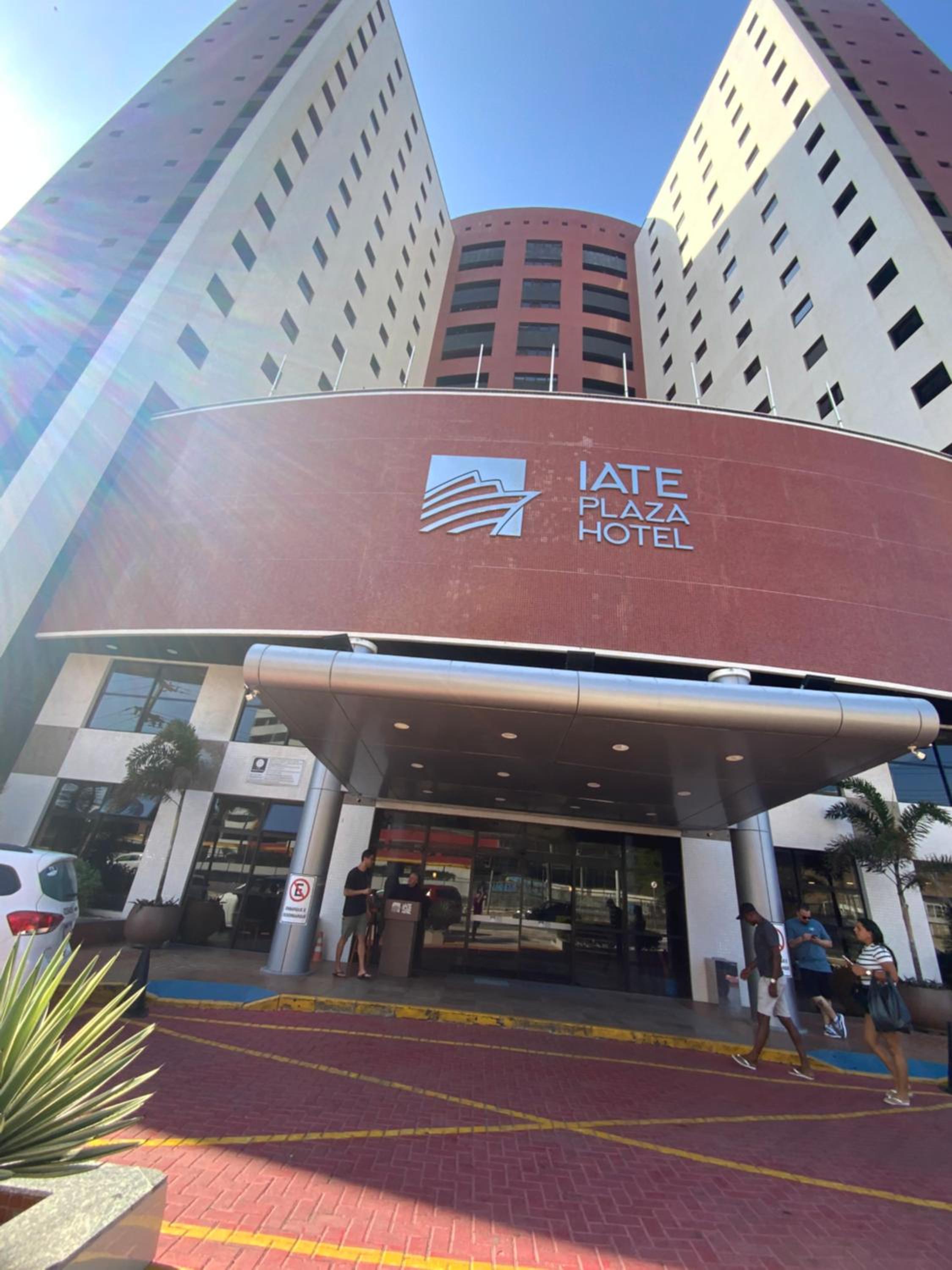 Beira Mar-Iate Plaza