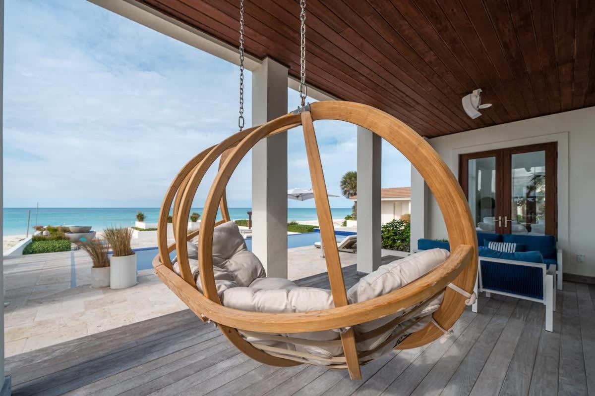 Biminis Beachfront Dream Villa