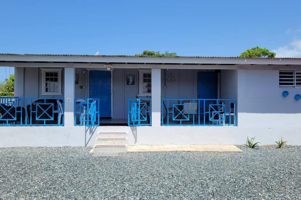 Container 1 with pool, free wifi fully equiped view 5