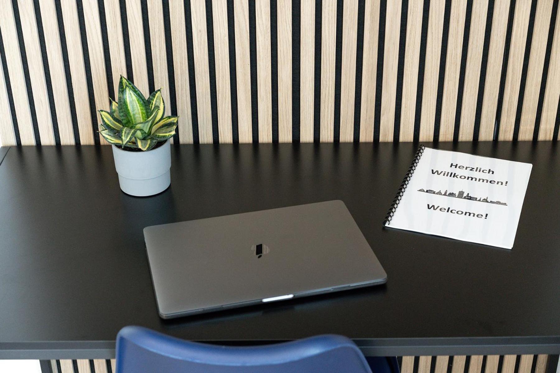 NEU Mozarthaus Center Netflix Arbeitsplatz