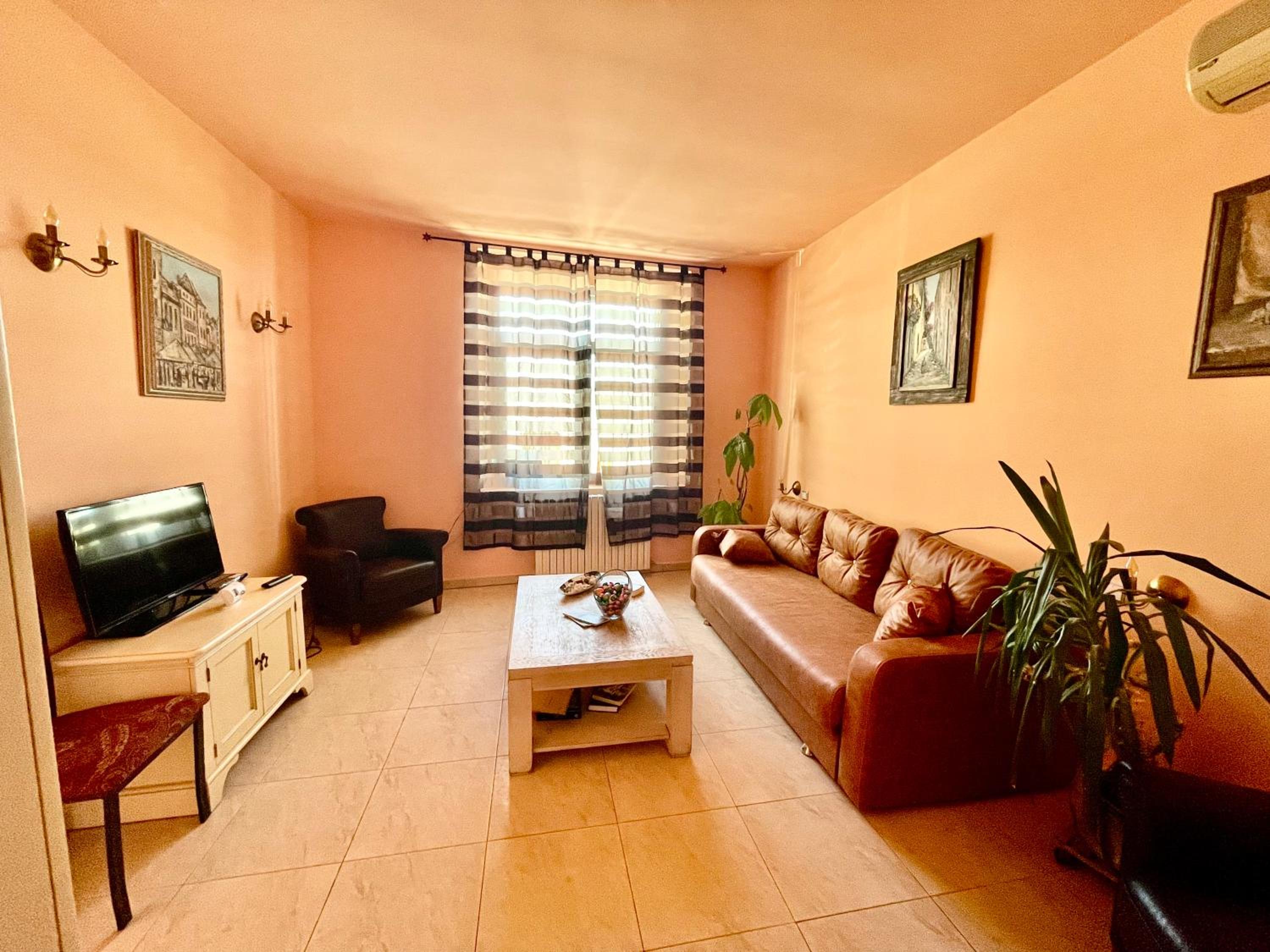 Esplanada view 5