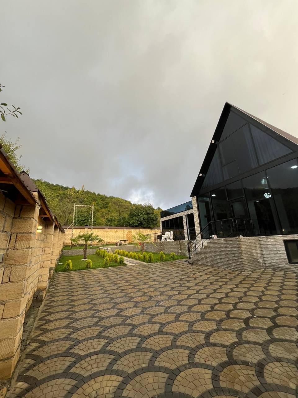 İndoor Hot Pool Mountain View Chalet