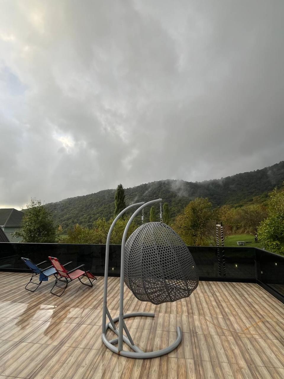 İndoor Hot Pool Mountain View Chalet