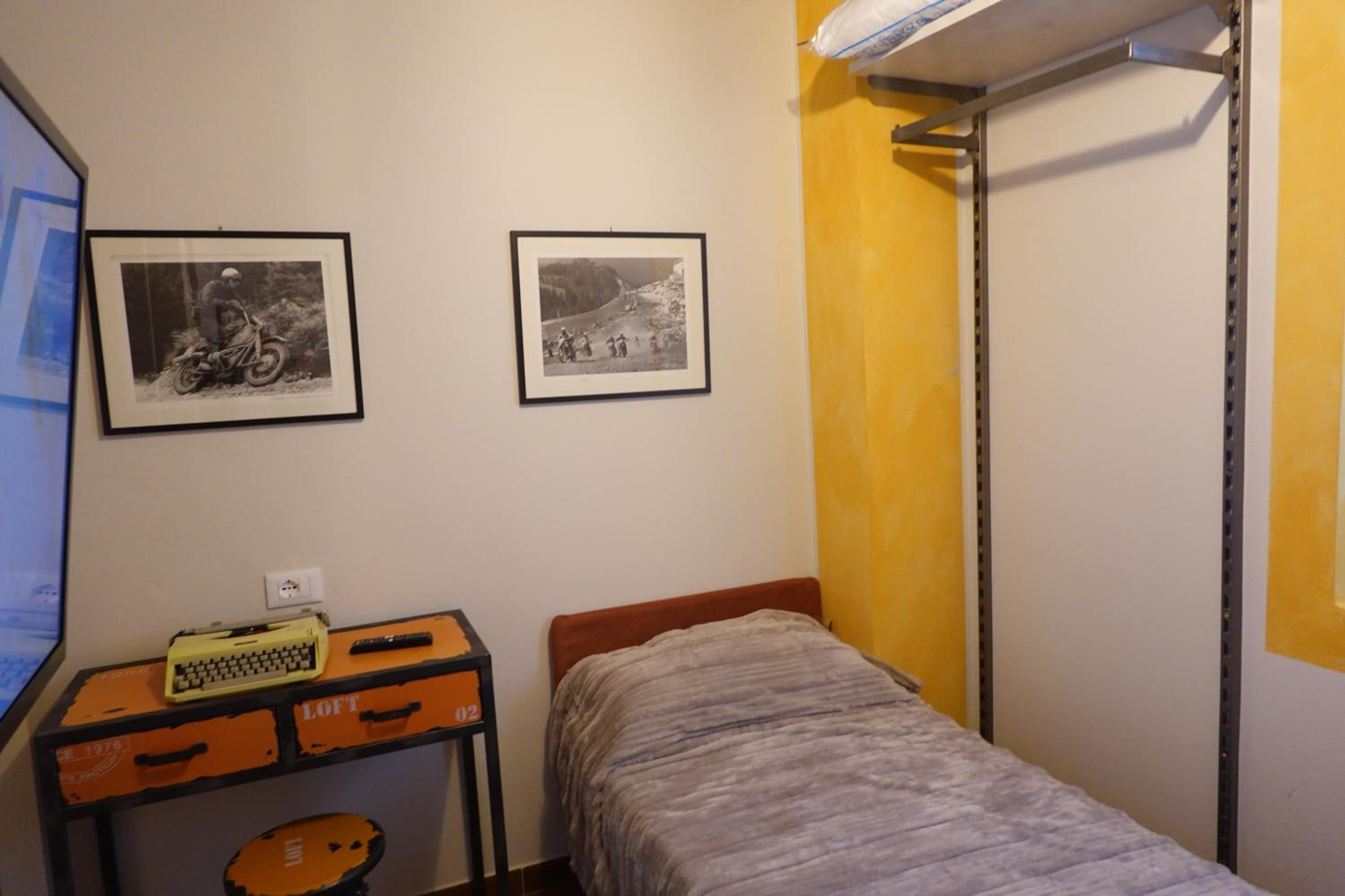 Photo 18