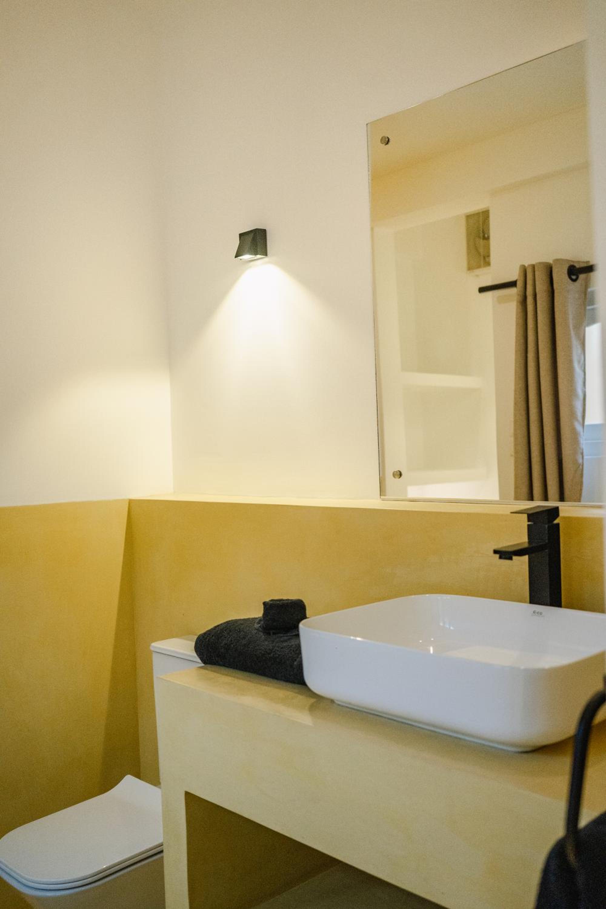 Sabana Apartments