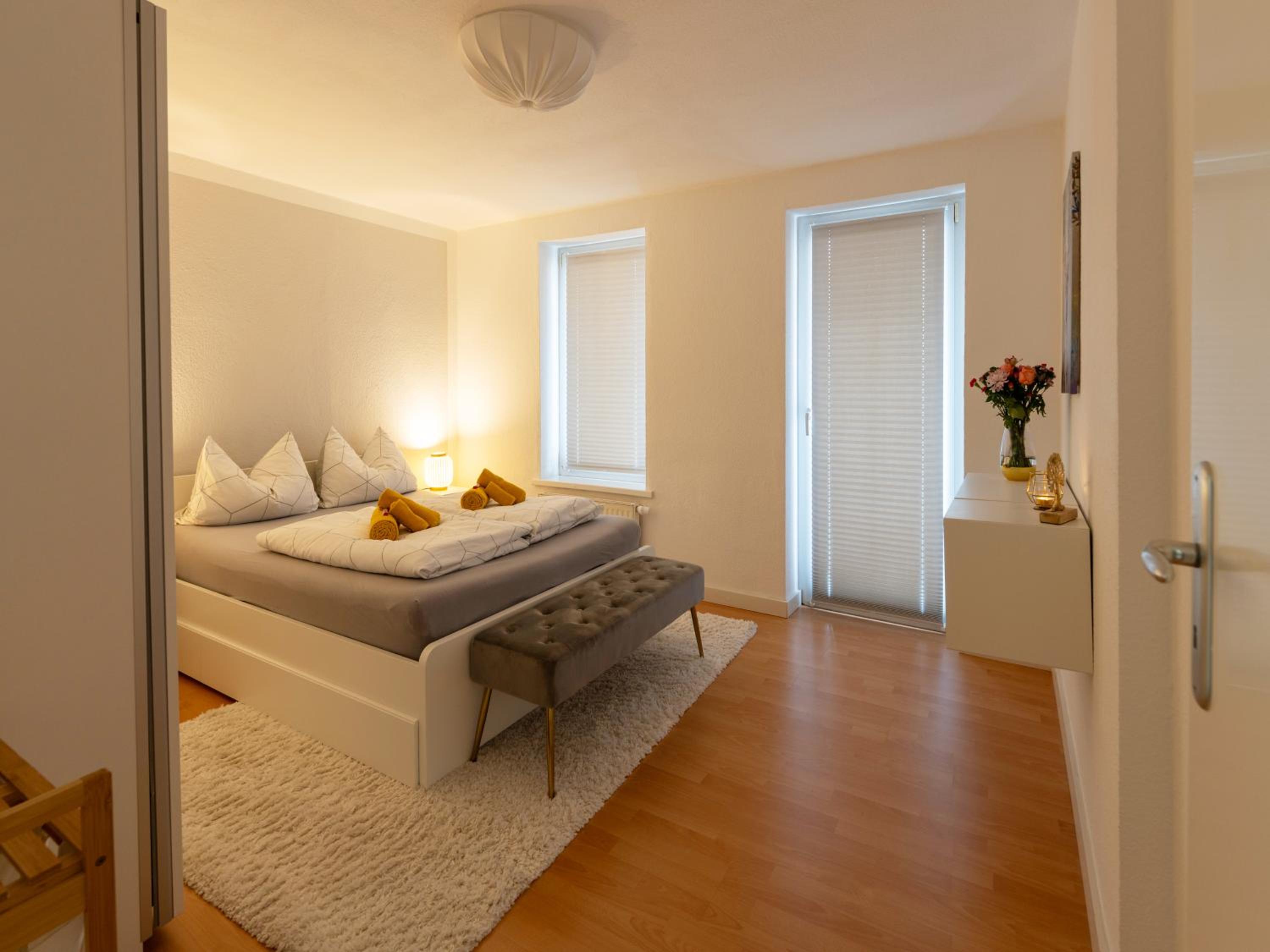 Schlosskönig - Modernes & zentrales Apartment mit Balkon und Arbeitsplatz