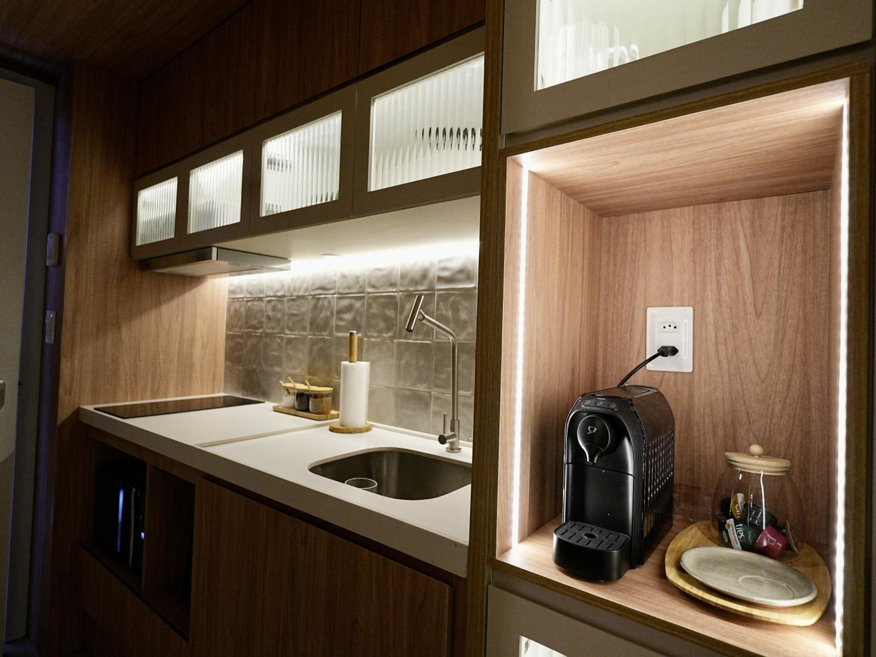 Setai Yacht Premium #307 by AcalMar Flats