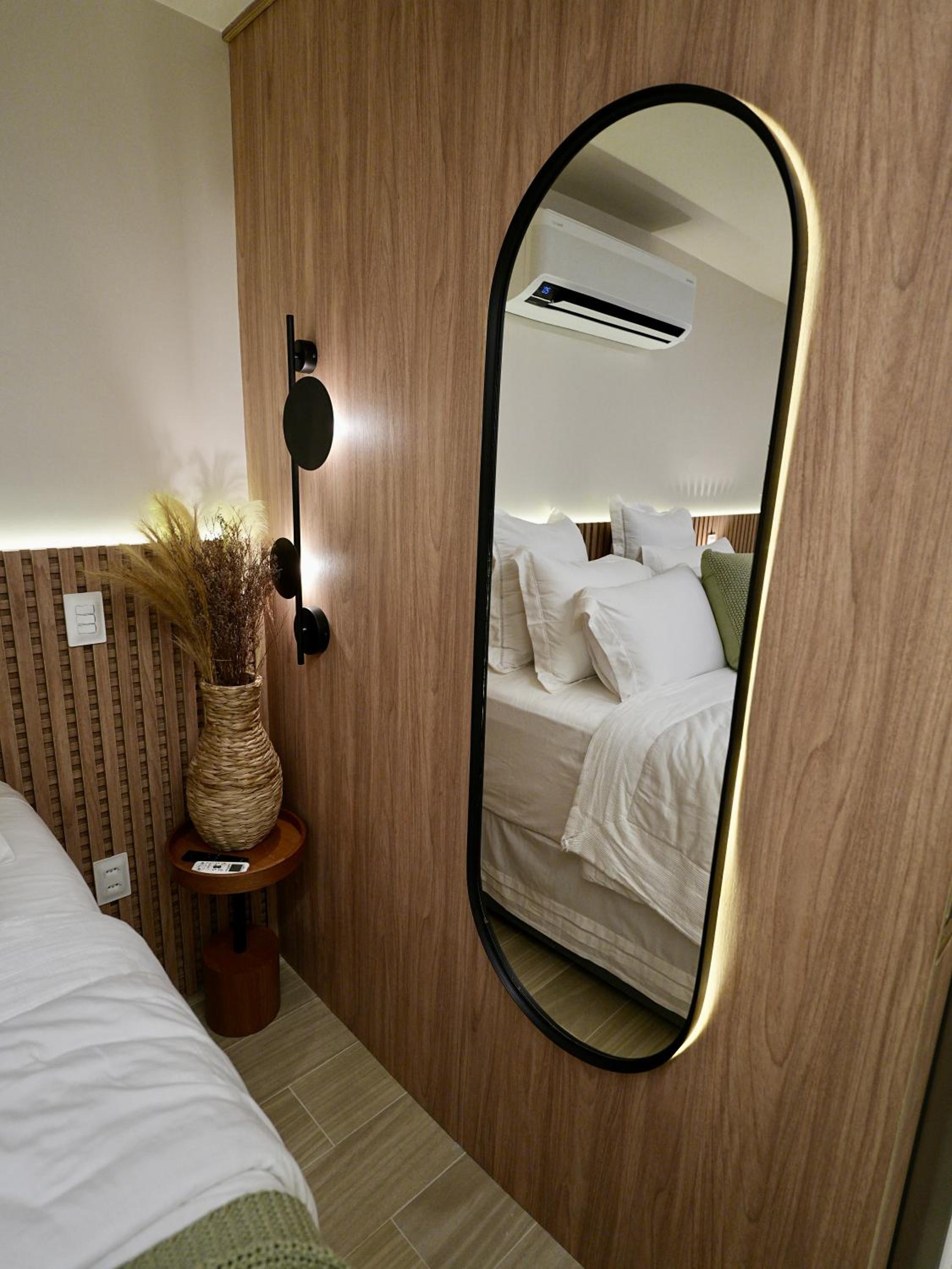 Setai Yacht Premium #307 by AcalMar Flats