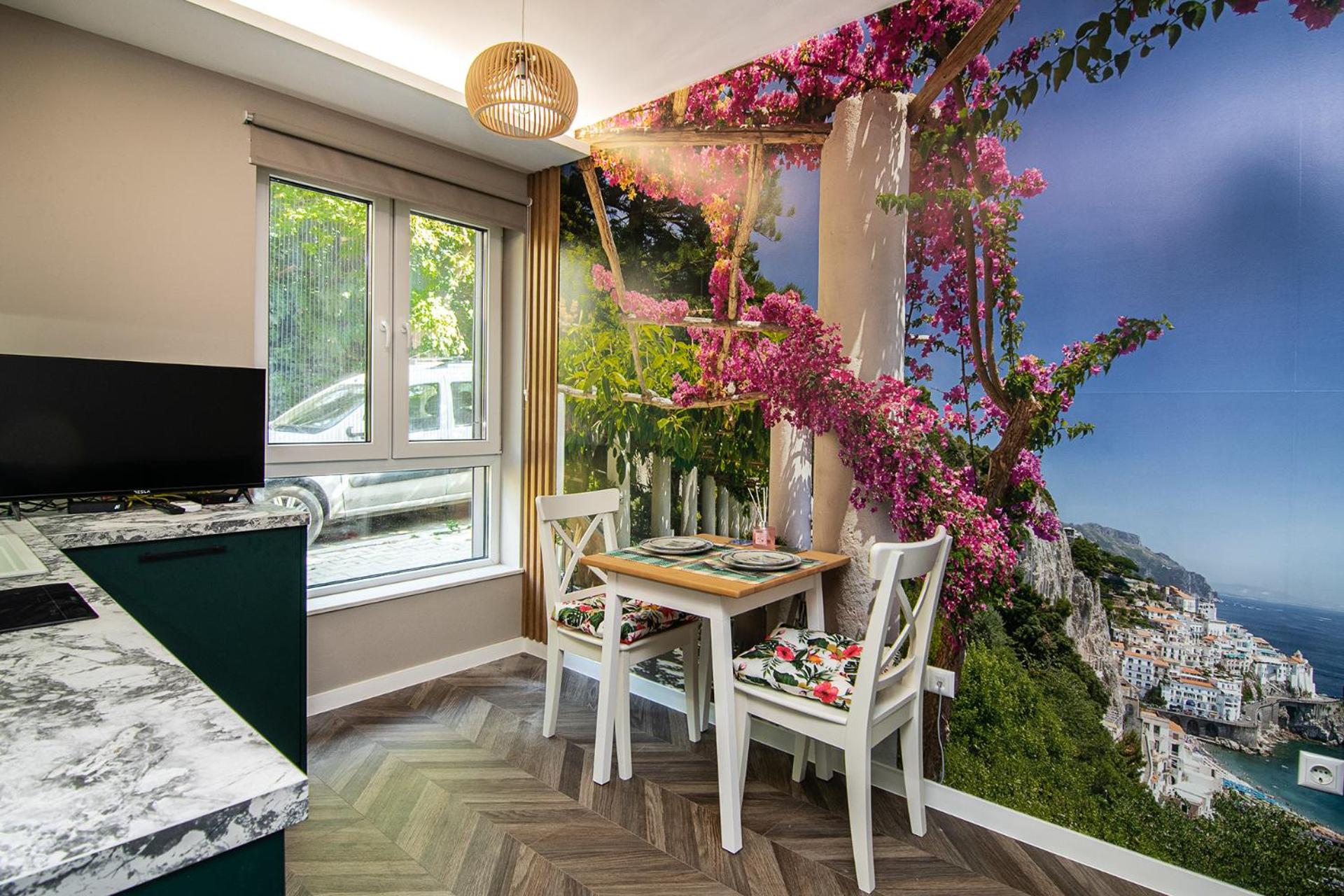 Tiny studio in center of Varna