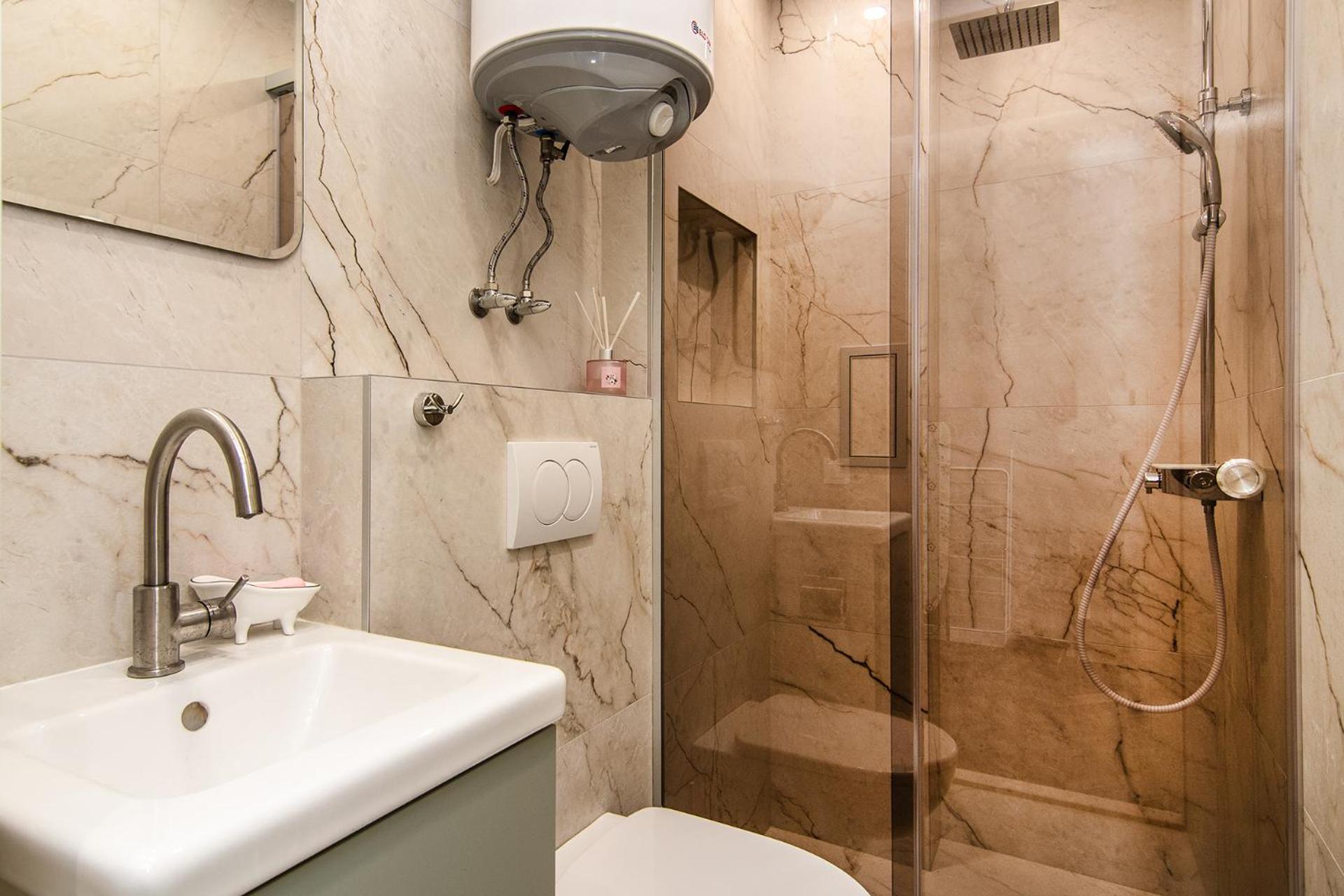 Tiny studio in center of Varna