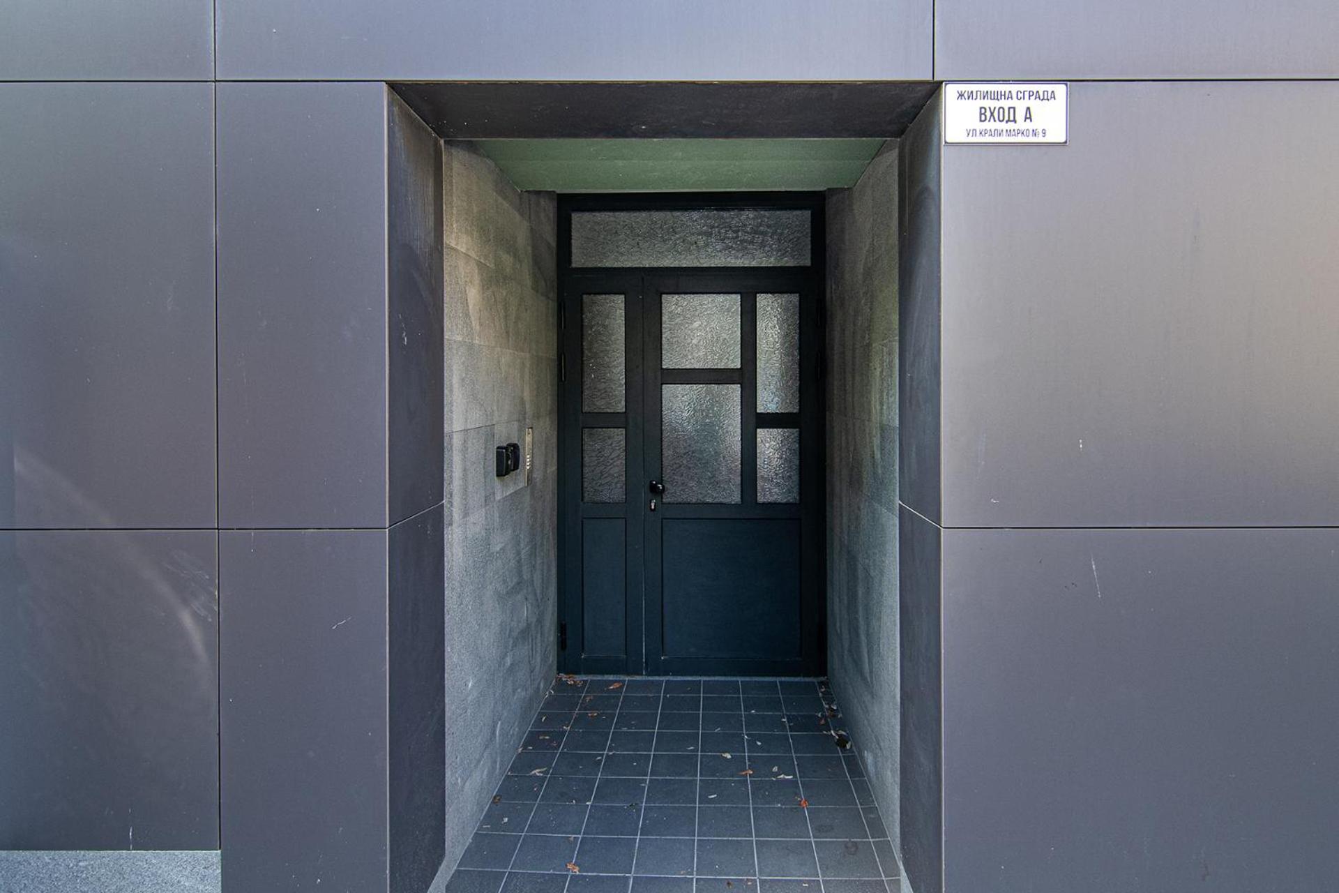 Tiny studio in center of Varna