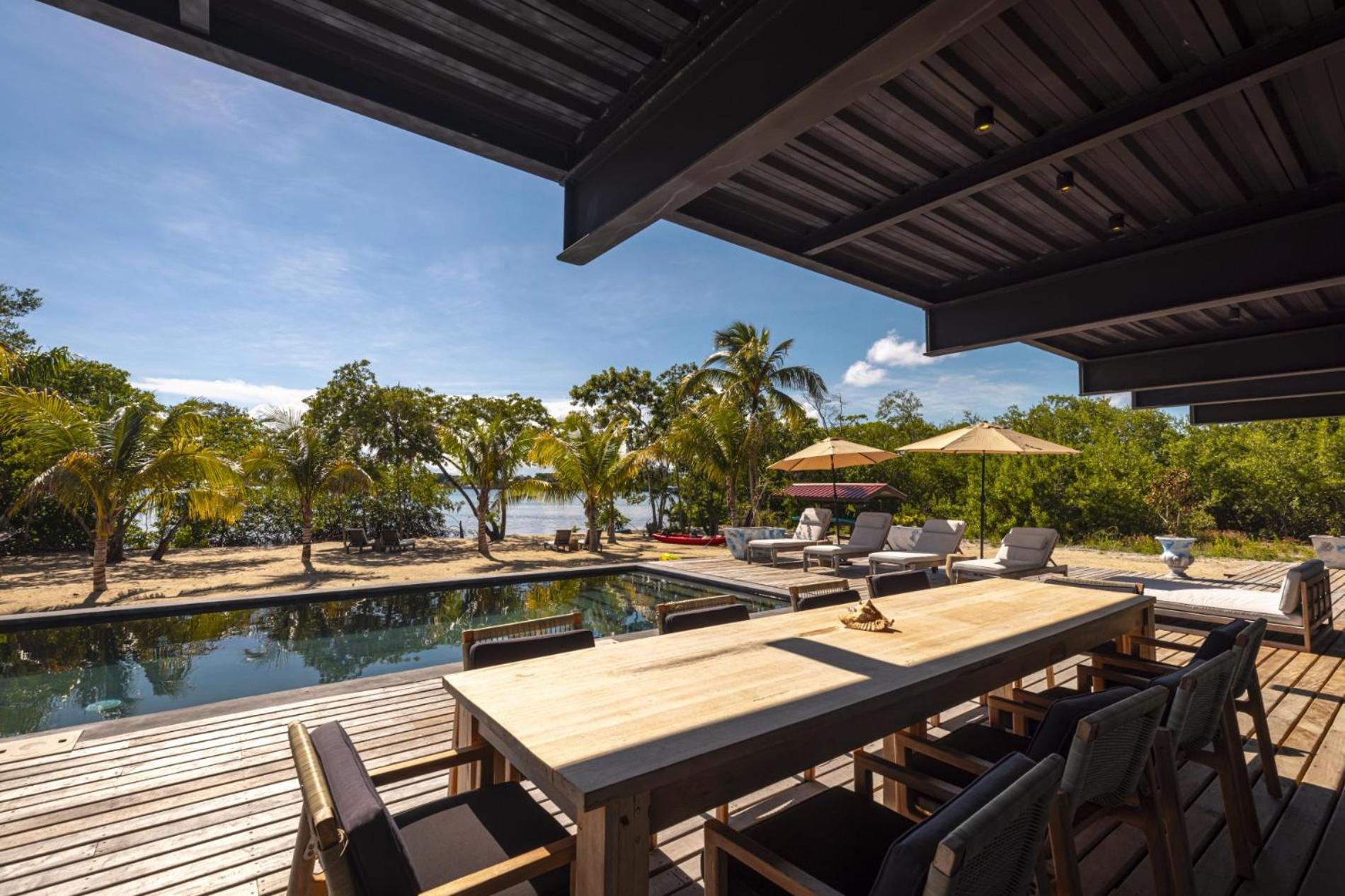 Shadow Sands - Modern Ocean Front Villa on Private Island