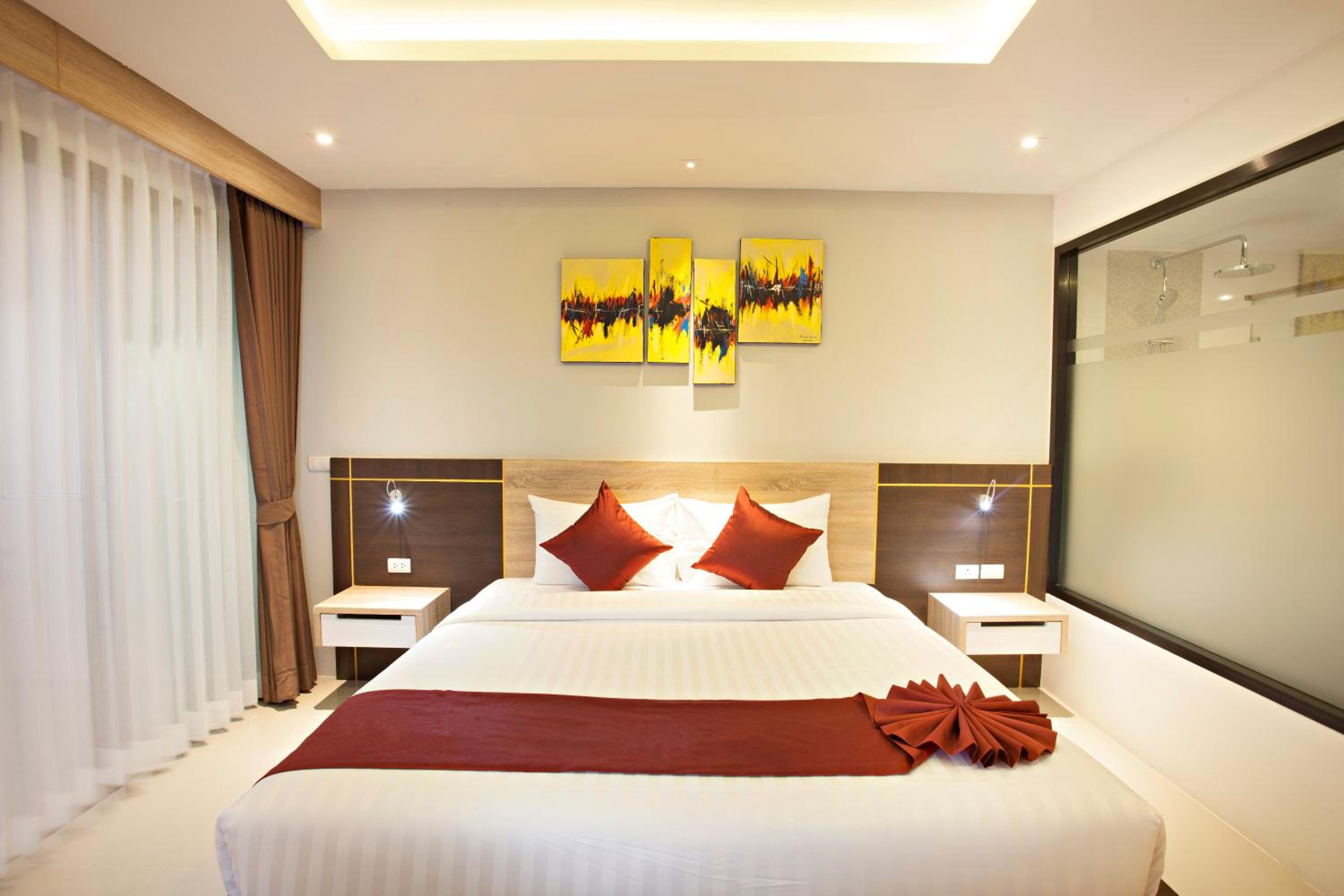 Paripas Patong Resort