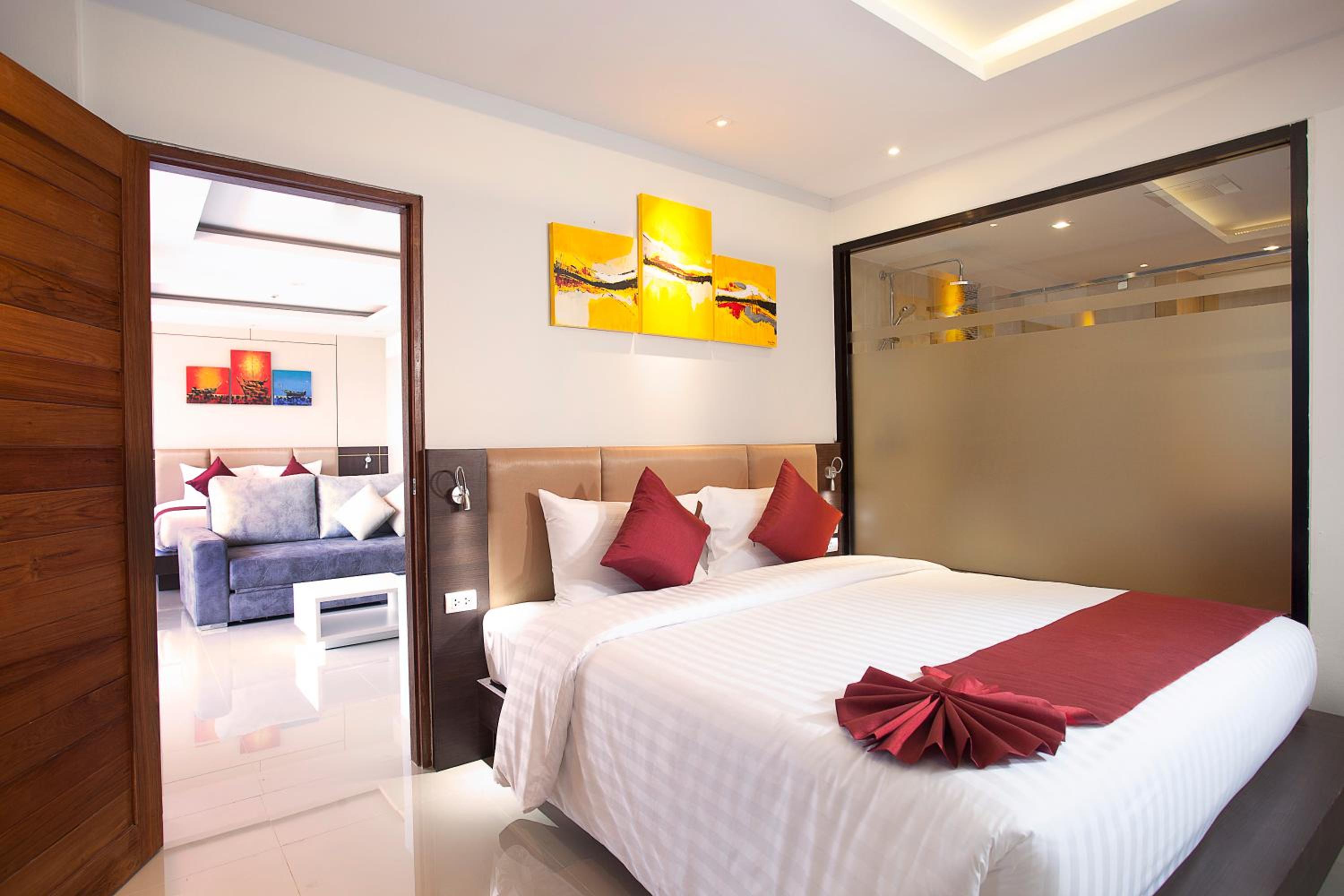 Paripas Patong Resort