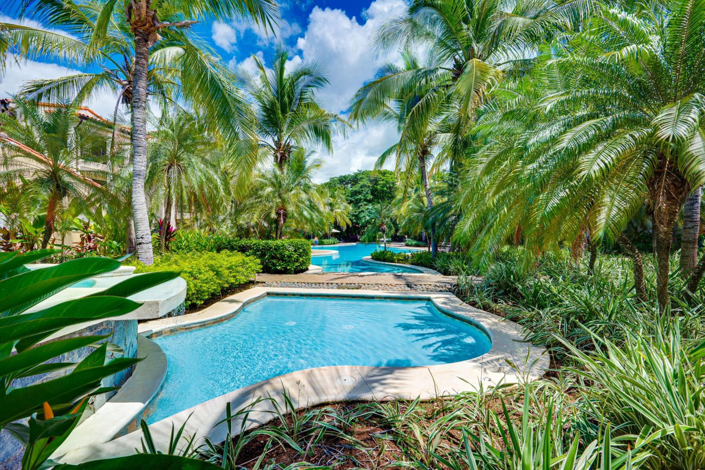 Pacifico Townhouse 106