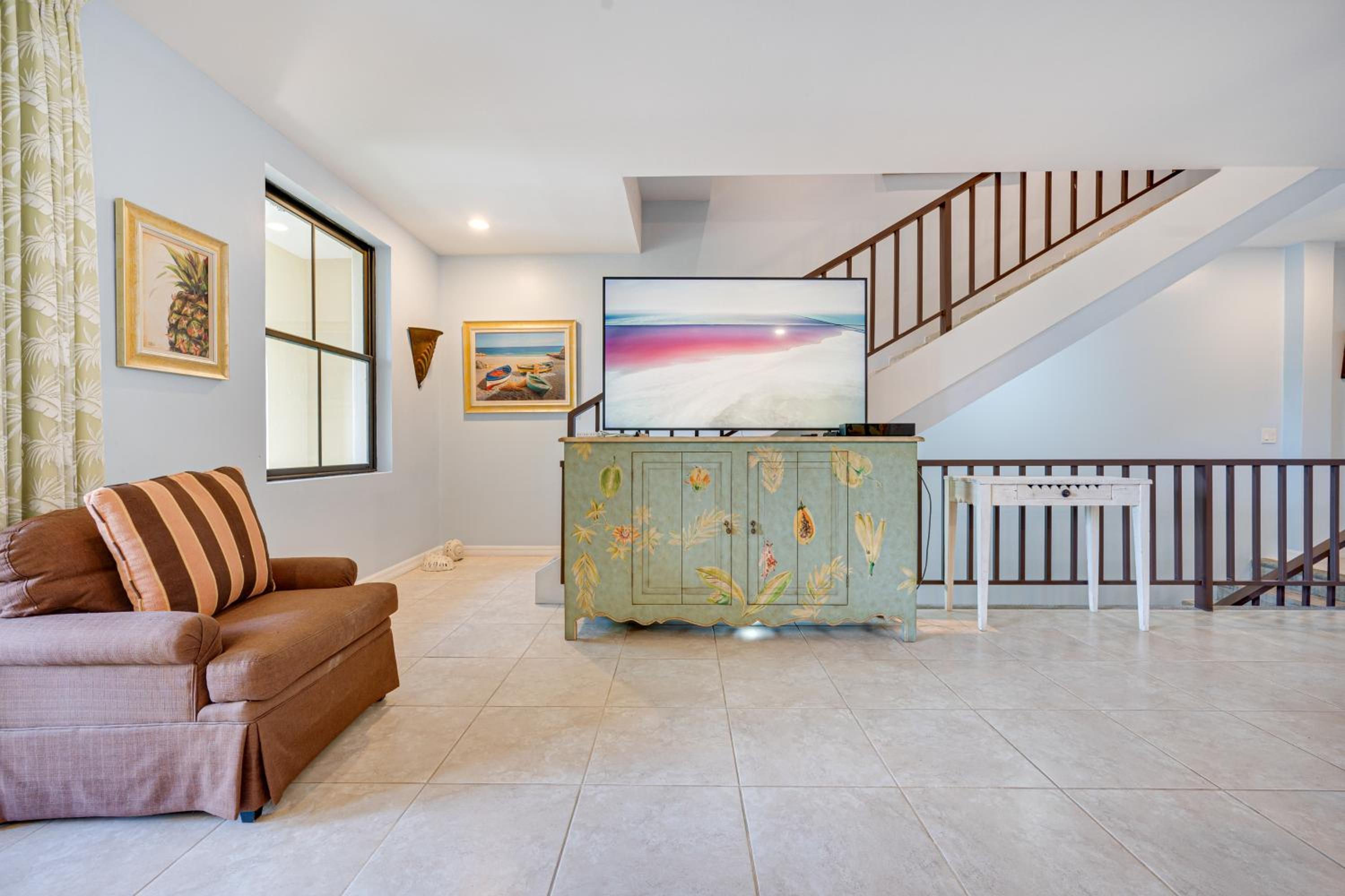 Pacifico Townhouse 106