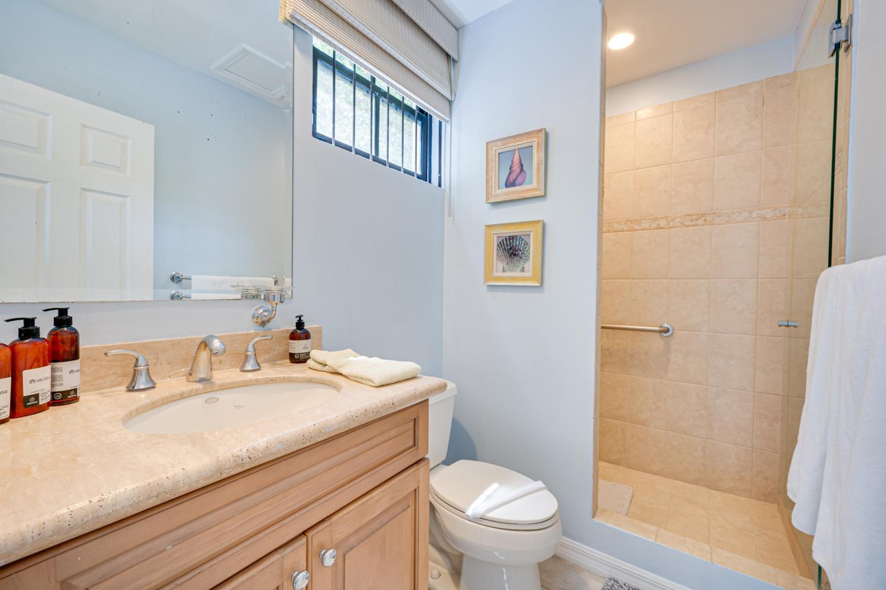 Pacifico Townhouse 106