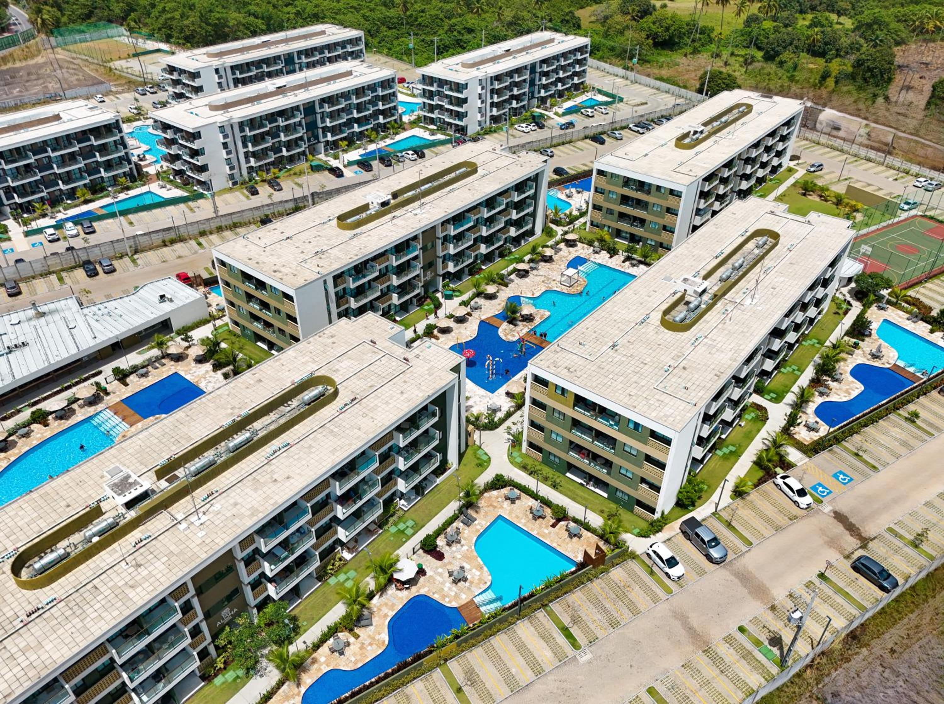 Flat Luxo Oasis do Mana 350m da praia, Polo Aquático-2Qts, 2Gar