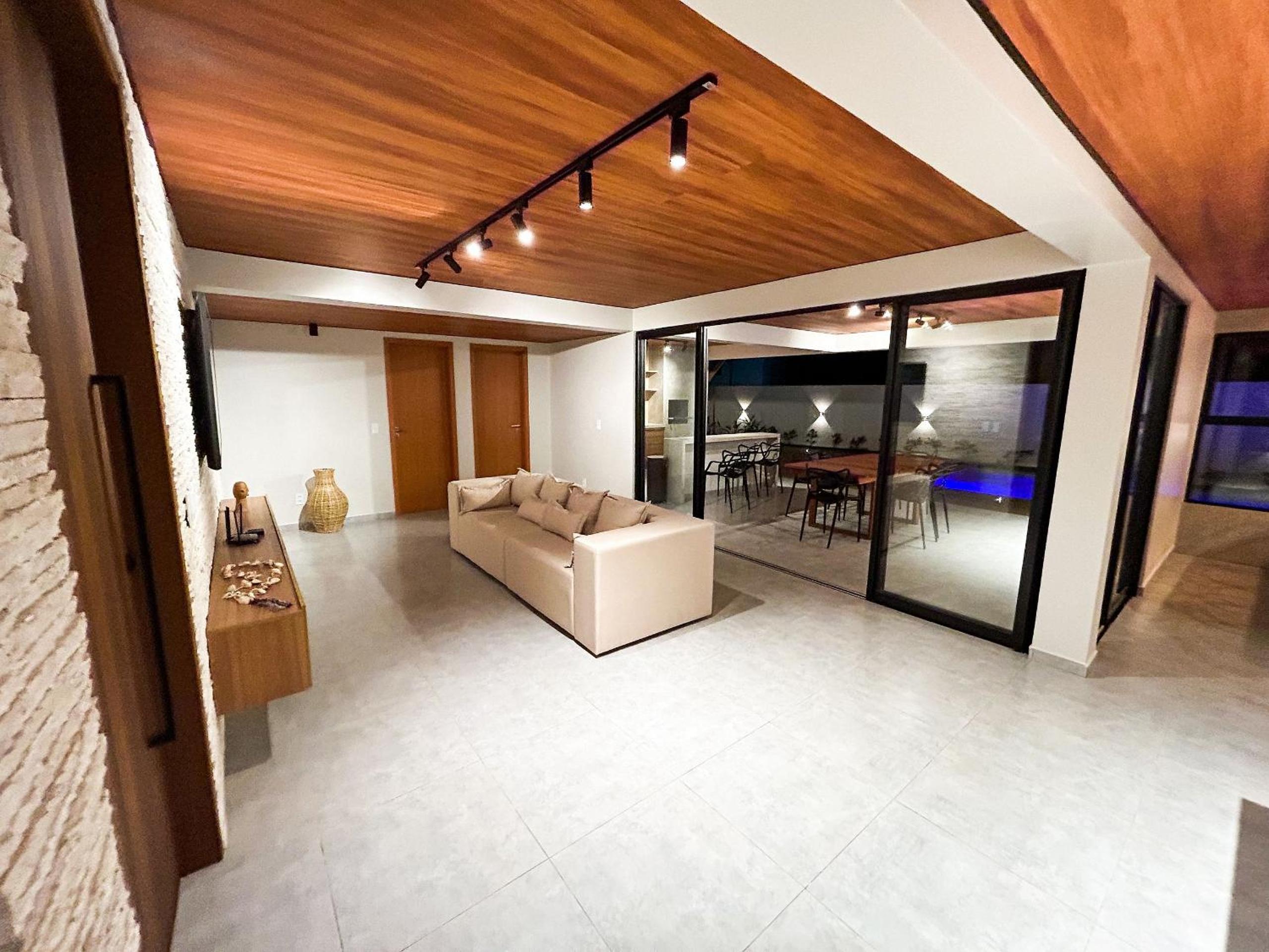 Casa Vista Mar de Luxo com Serviços Inclusos