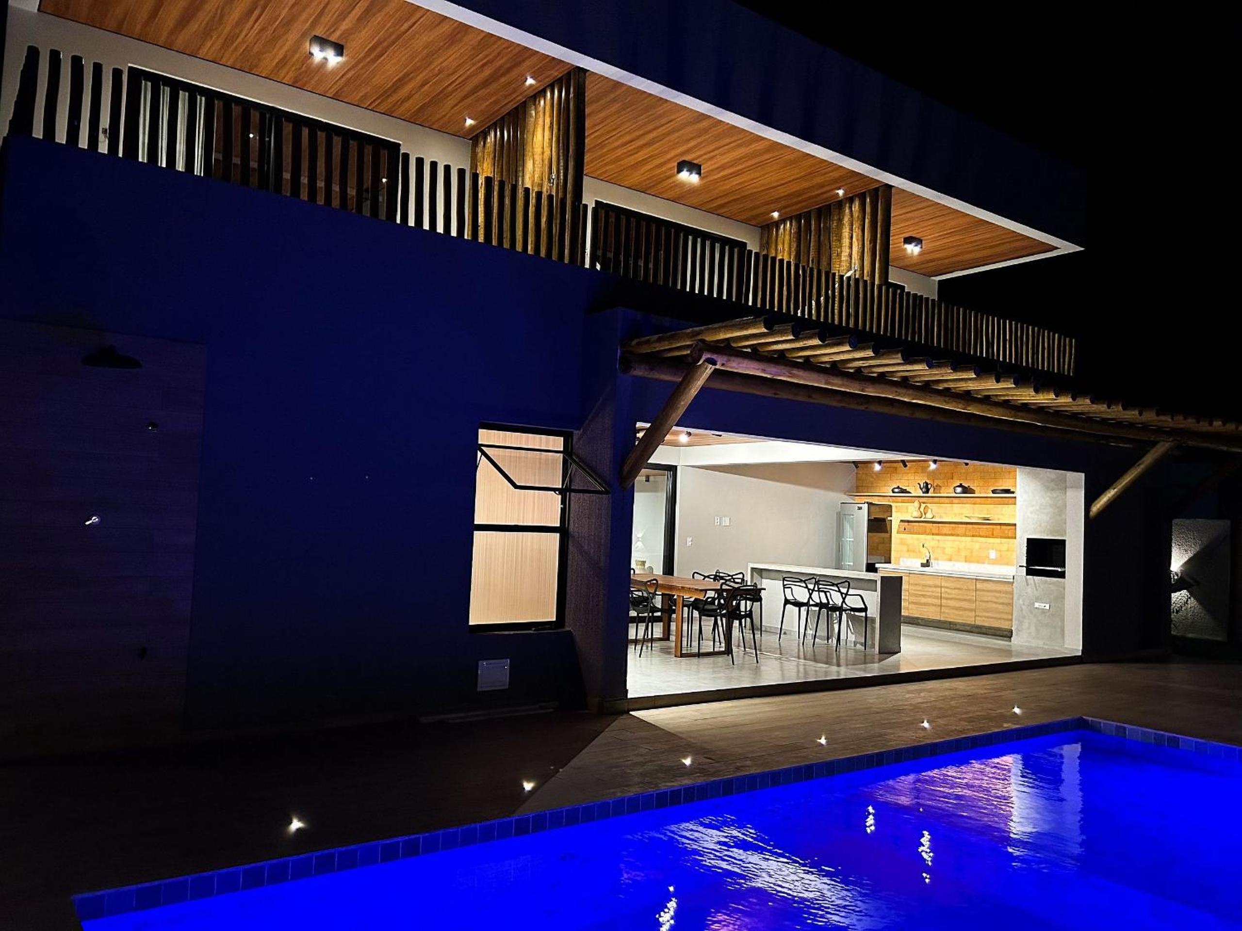 Casa Vista Mar de Luxo com Serviços Inclusos