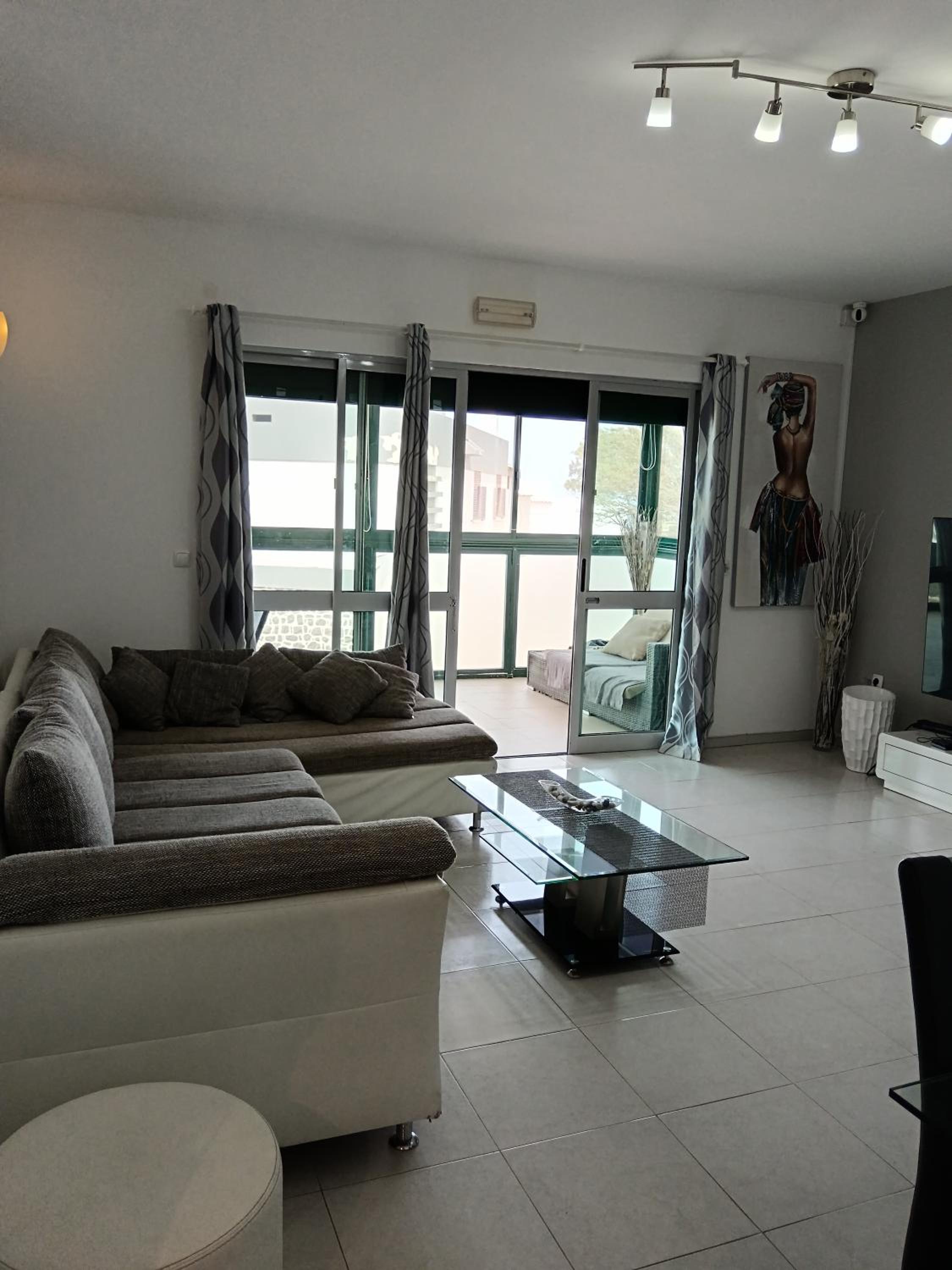 Laginha's beach view apartment