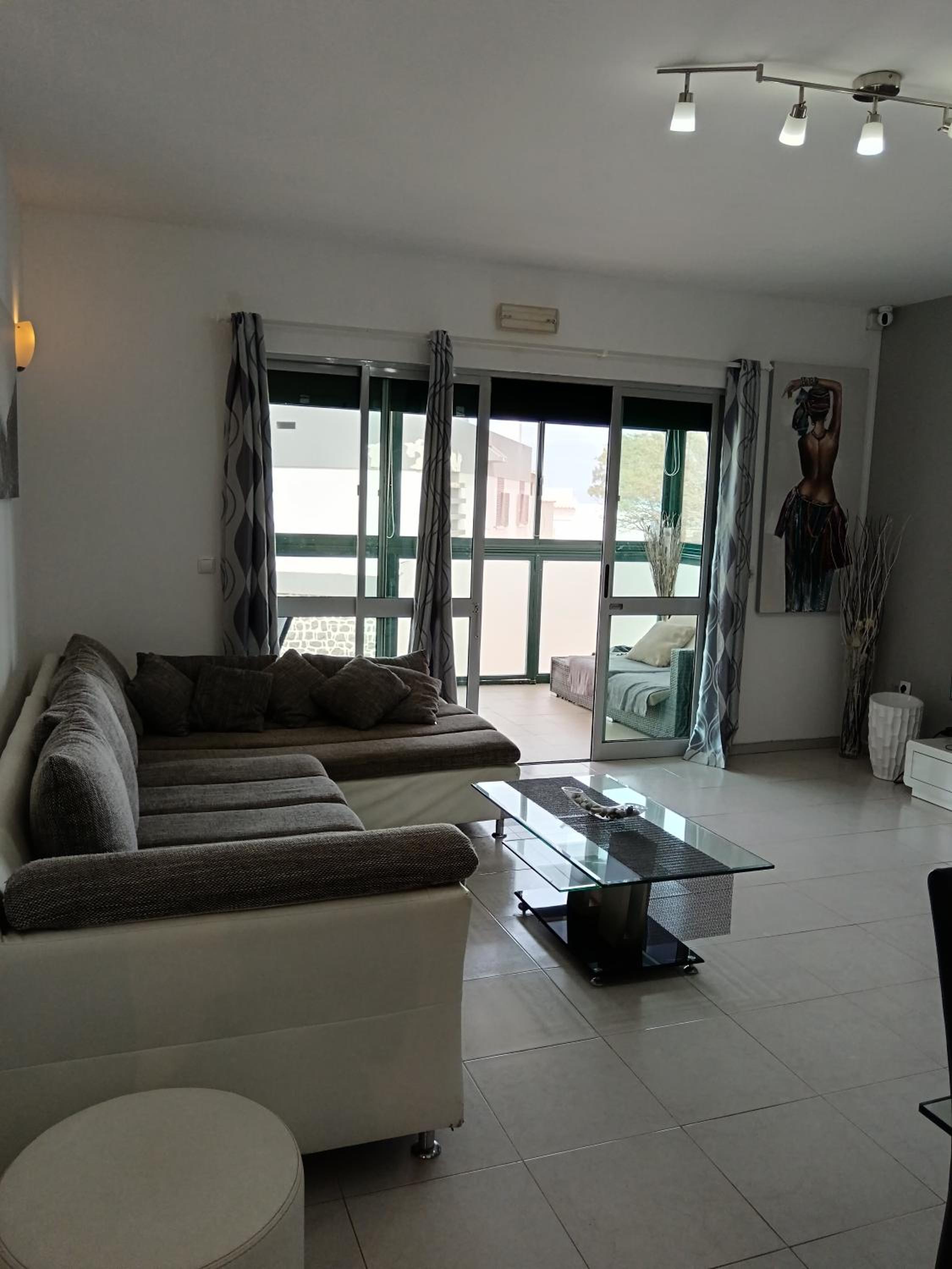 Laginha's beach view apartment