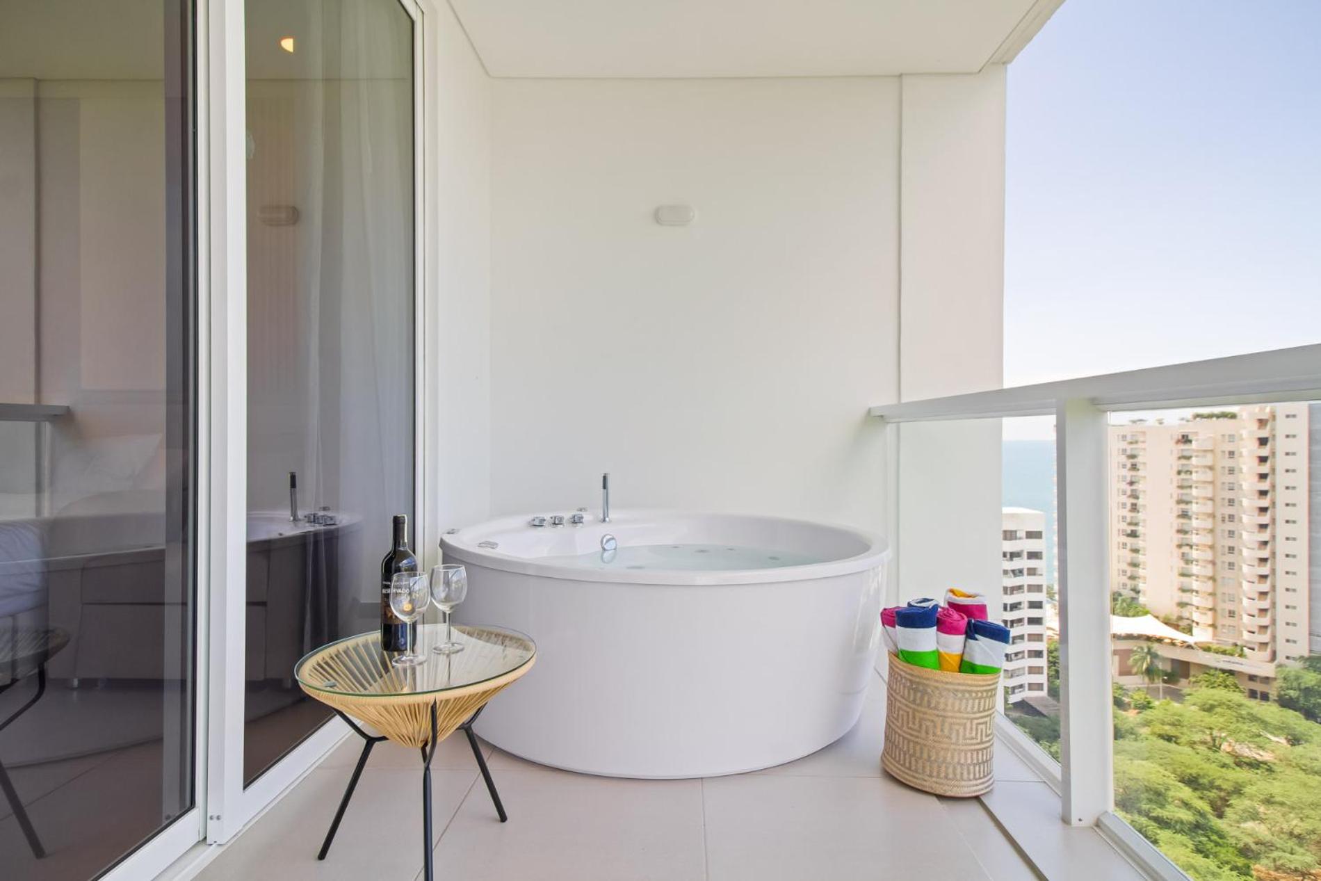 Sierra & Sea Suite - Penthouse Familiar con Jacuzzi - Edificio Porto Horizonte