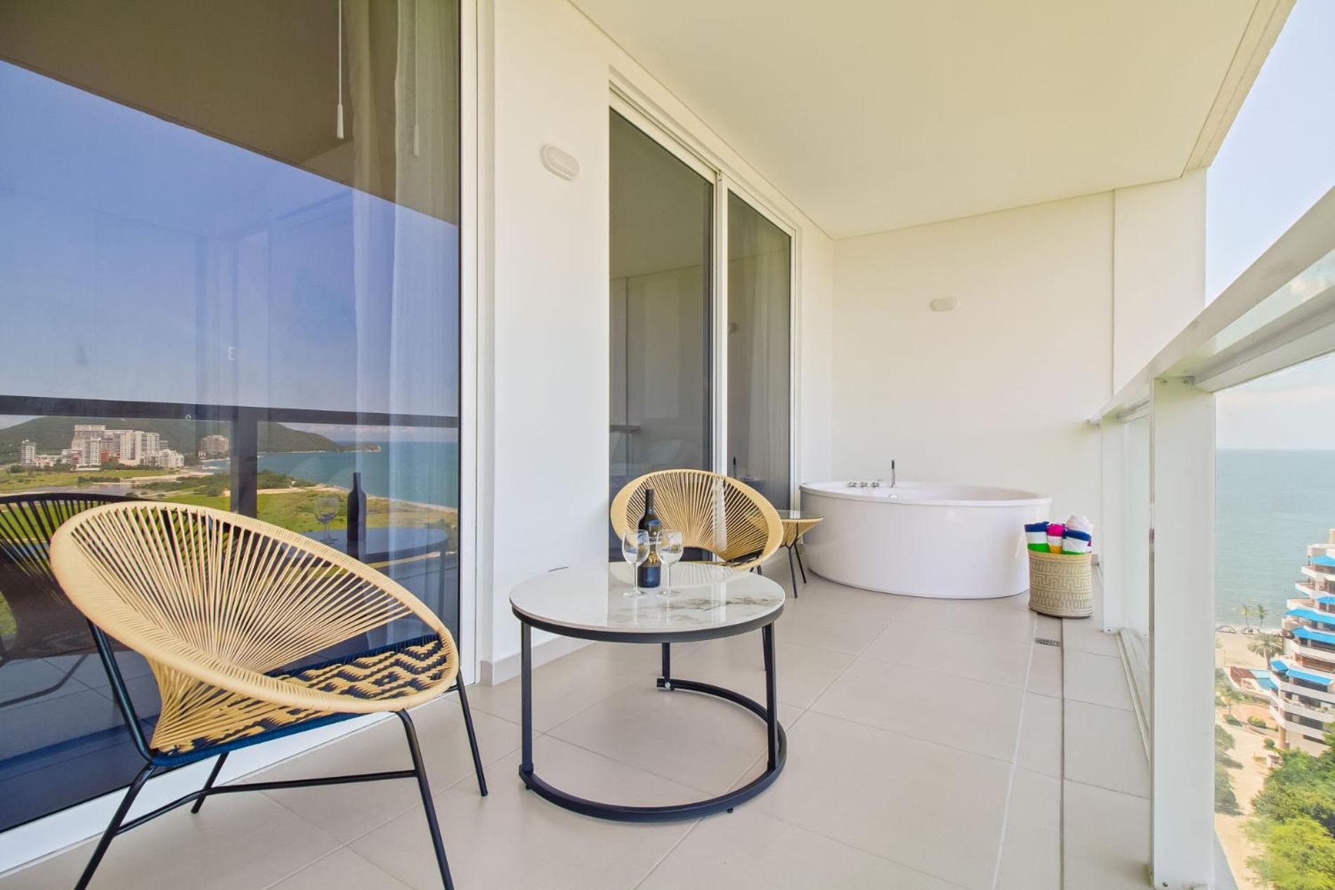 Sierra & Sea Suite - Penthouse Familiar con Jacuzzi - Edificio Porto Horizonte