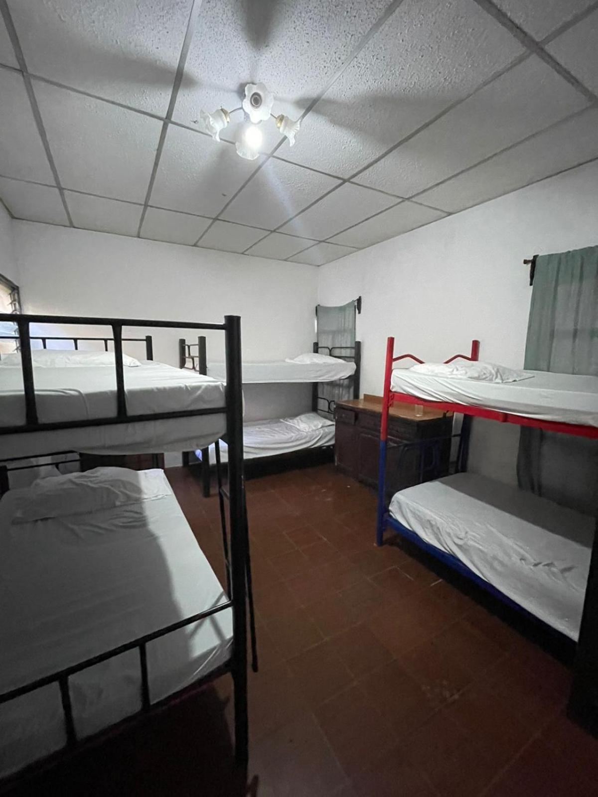 Old Bells Hostel Santa Ana