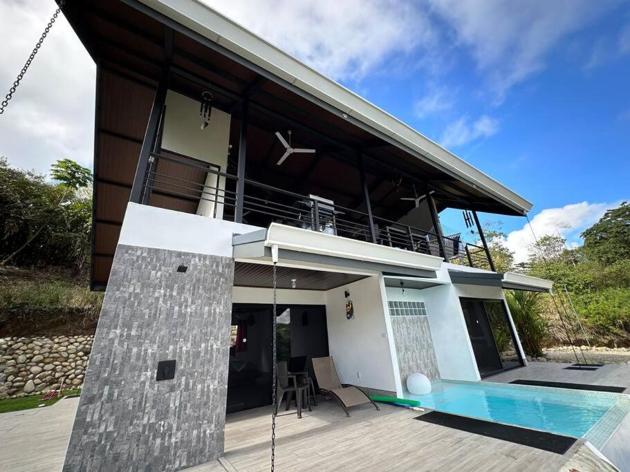 Refugio La Montaña, Costa Rica, Chic Retreat and Pool