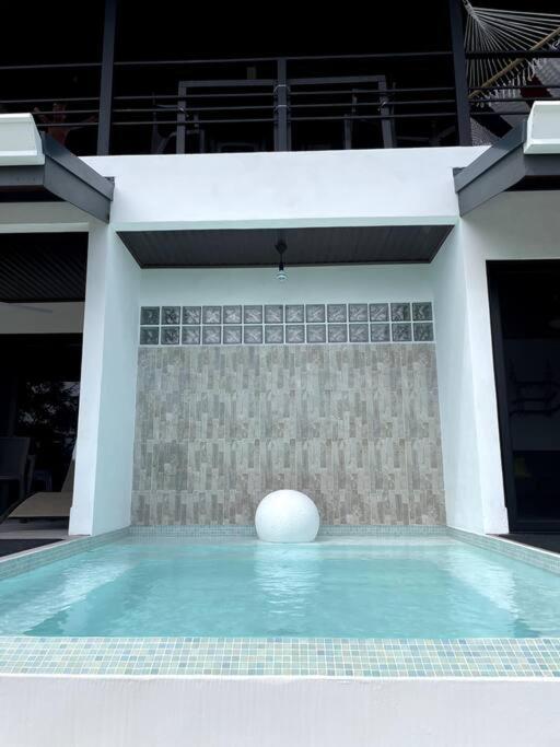 Refugio La Montaña, Costa Rica, Chic Retreat and Pool