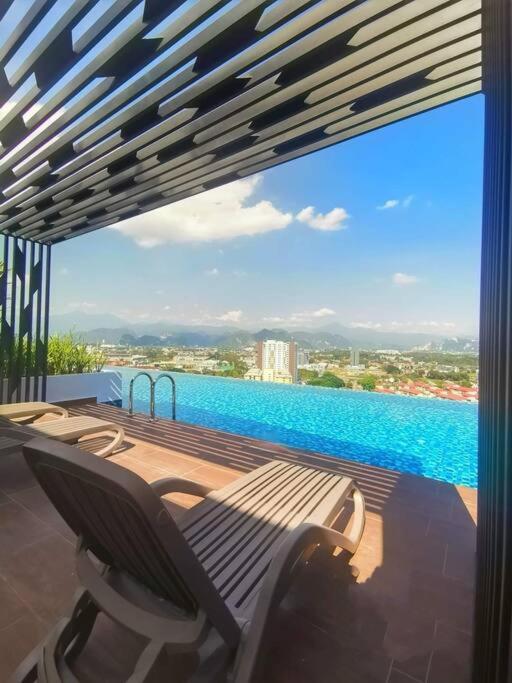 Ipoh town horizon condo 3br 6pax infinity pool photo 5