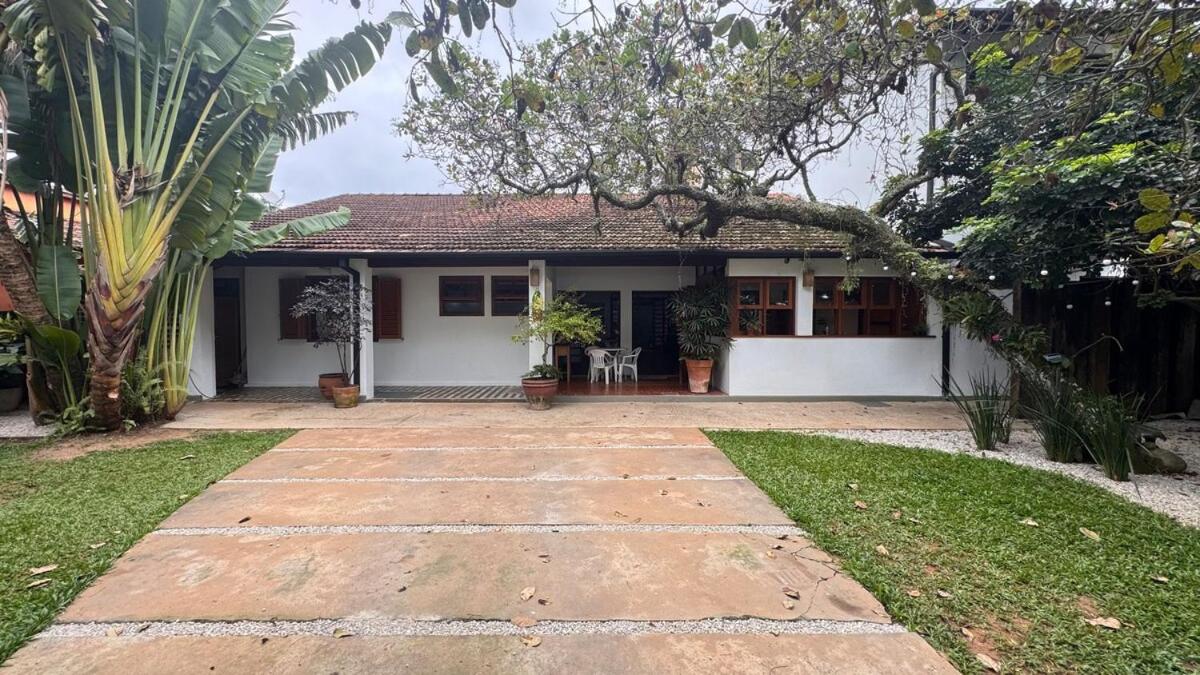 BH31 - Casa na Orla do Itaguá, Pertinho de TUDO!