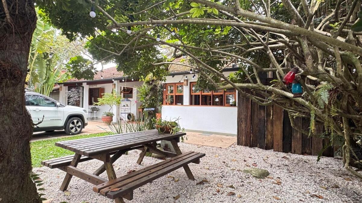 BH31 - Casa na Orla do Itaguá, Pertinho de TUDO!