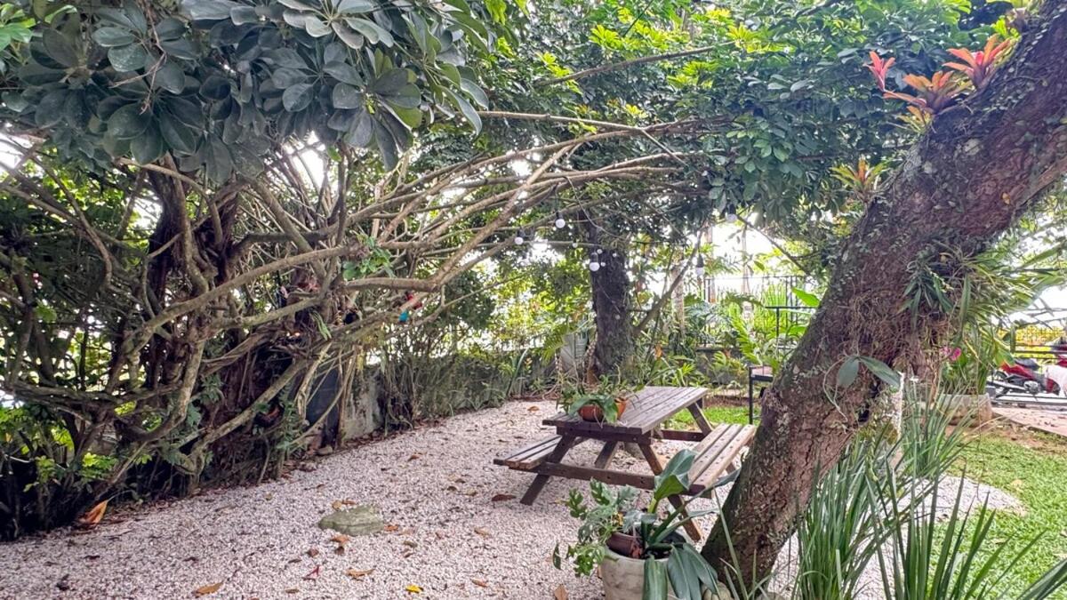 BH31 - Casa na Orla do Itaguá, Pertinho de TUDO!