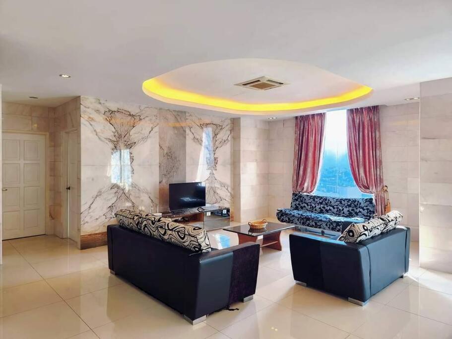 Ipoh Kinta river front luxury pent house 4br 18pax photo 1