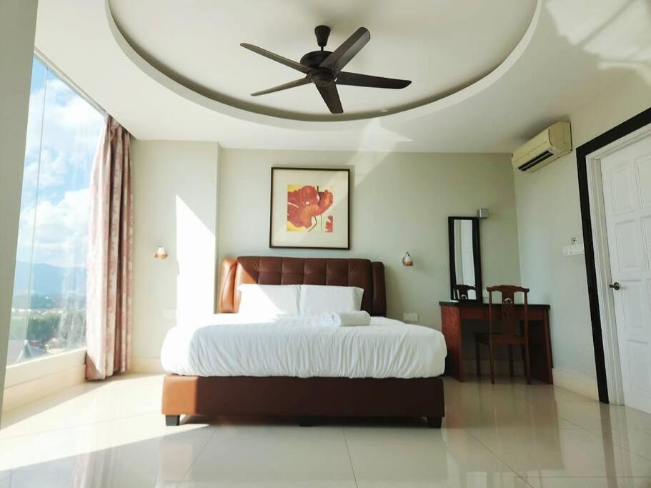 Ipoh Kinta river front luxury pent house 4br 18pax photo 3
