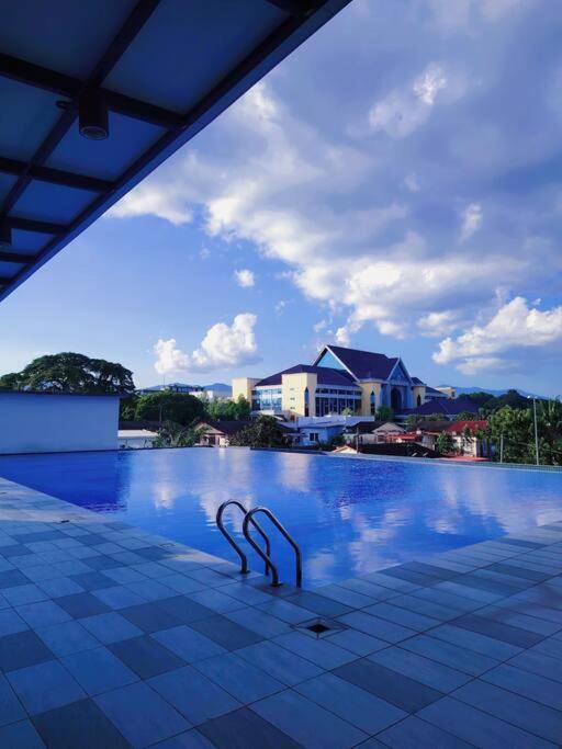 Ipoh Kinta river front luxury pent house 4br 18pax photo 6