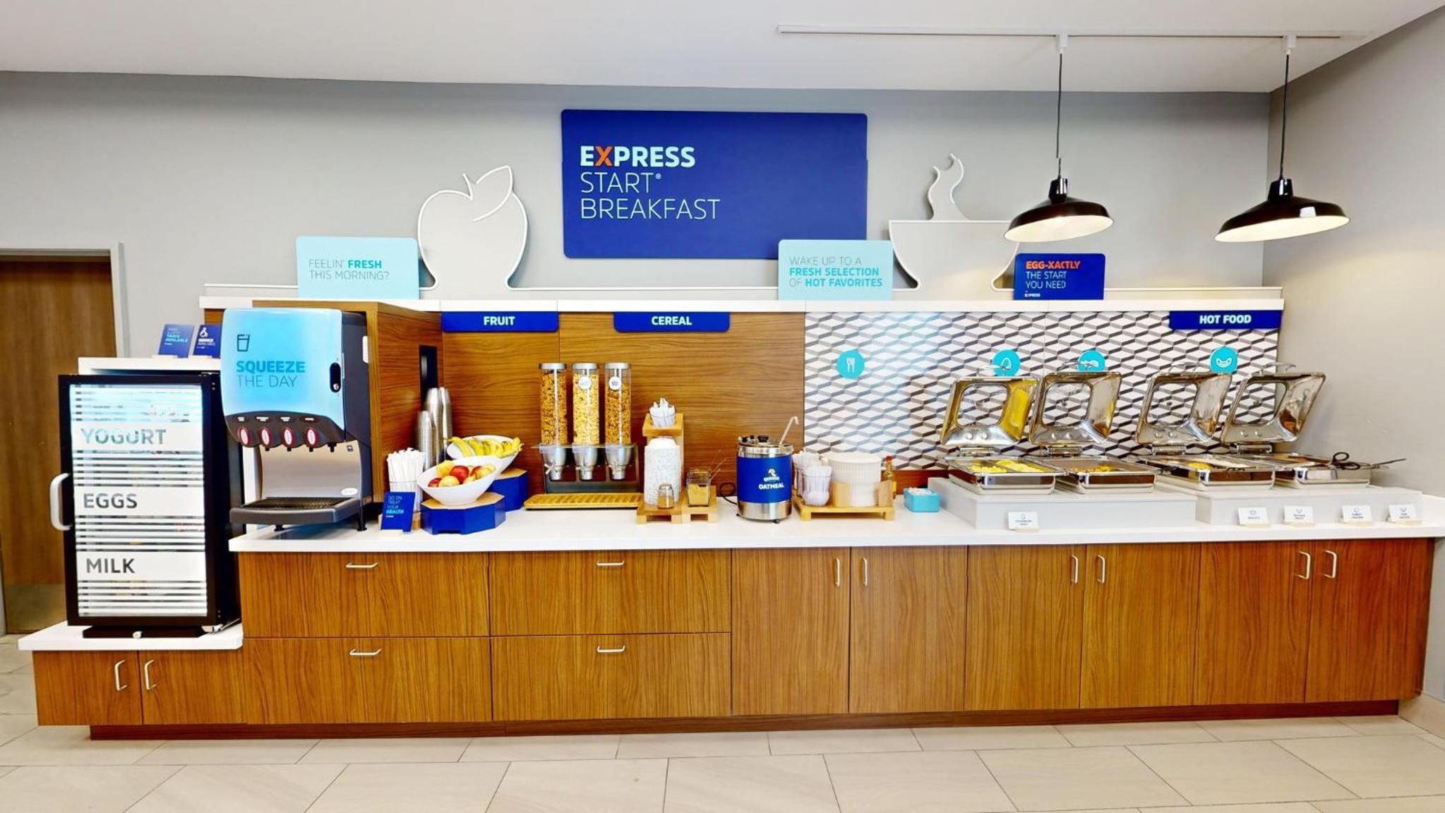 Holiday Inn Express & Suites Chicago Schaumburg, an IHG Hotel, Photo 15
