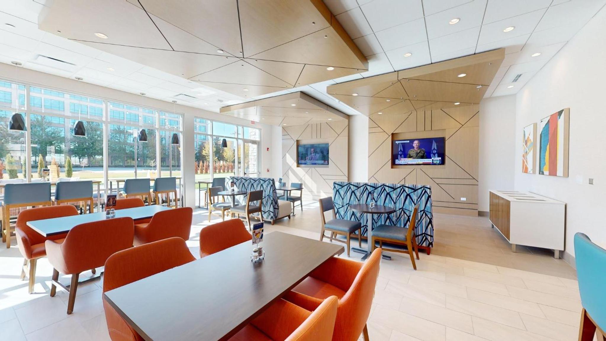 Holiday Inn Express & Suites Chicago Schaumburg, an IHG Hotel, Photo 12