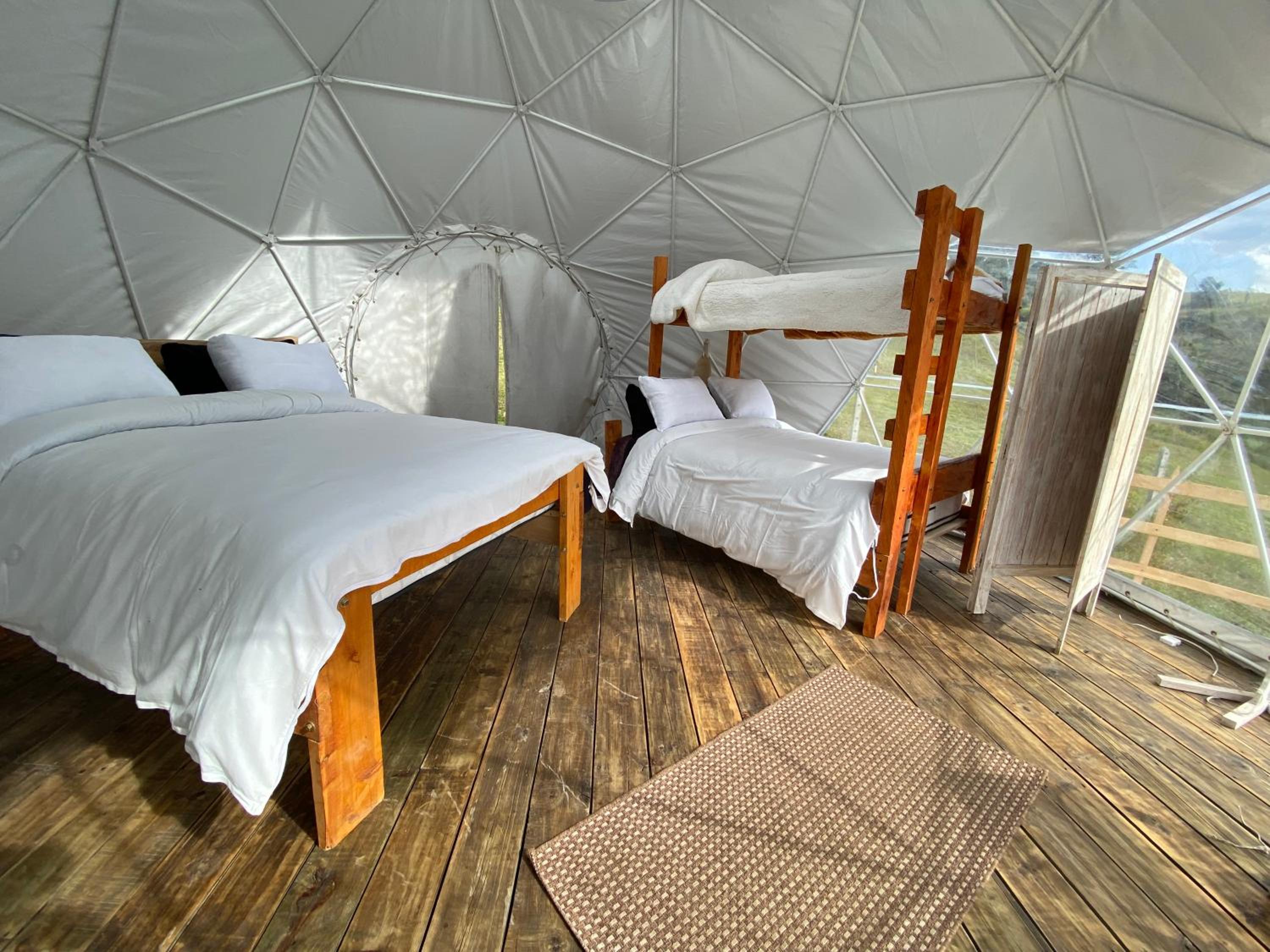 CASA GLAMPiNG GUATAVITA Familiar Cap Max 13 pers