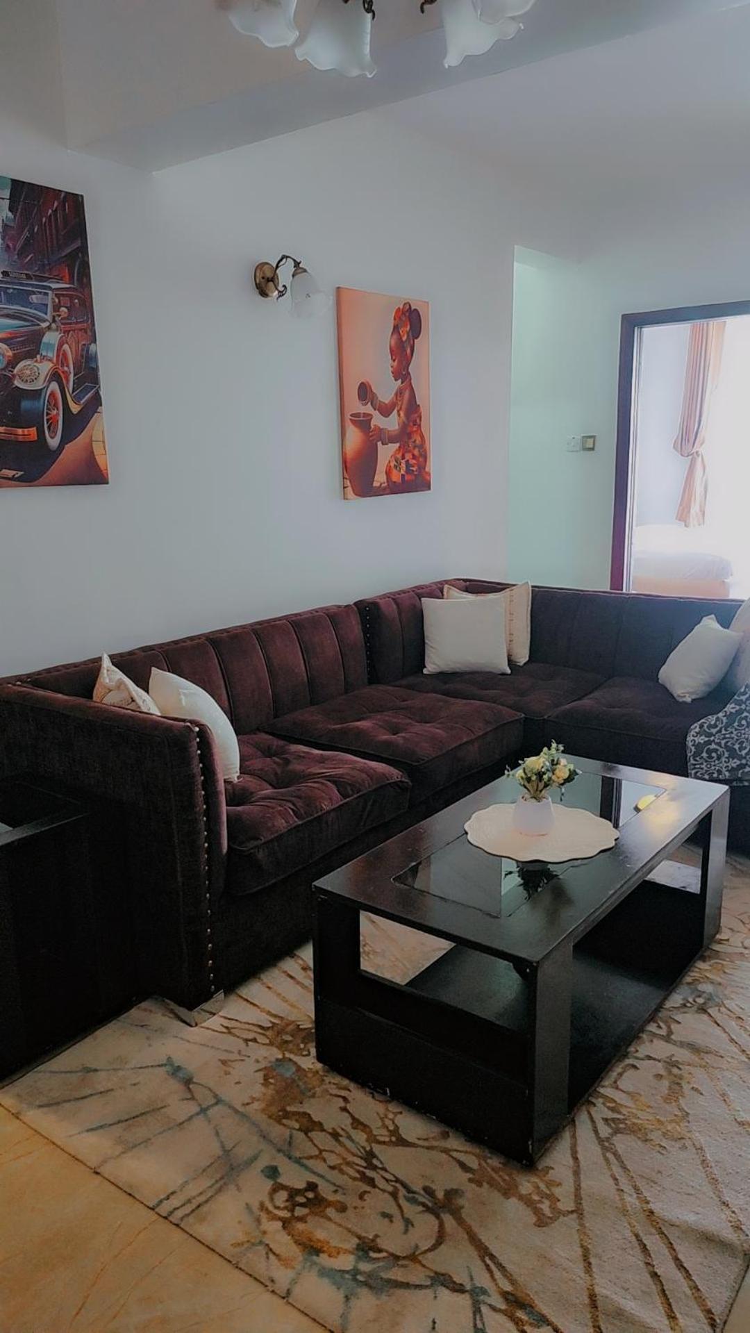 Kilimani One bedroom with Extra room Apartment