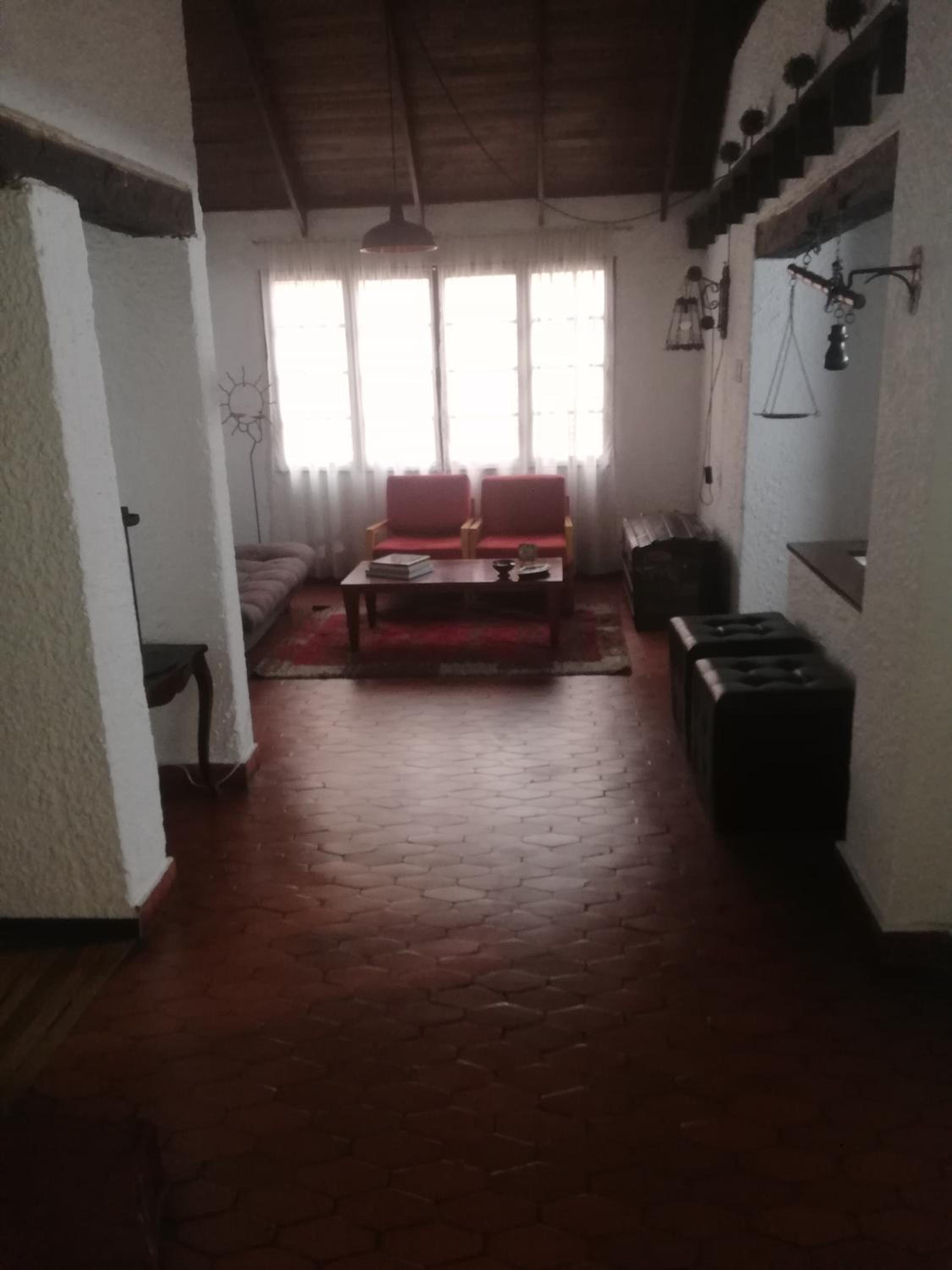 Apartamento amplio y muy bien ubicado