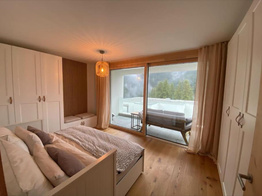 Deluxe Alpine Chic Private Villa for WEF 2025