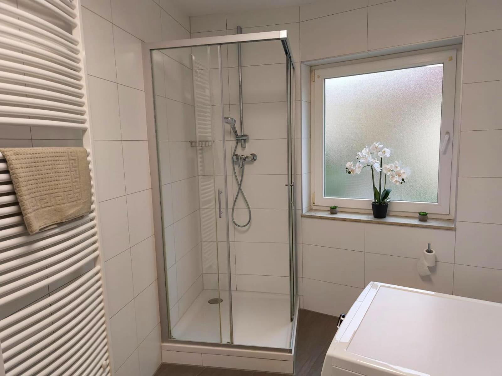 Luxus Apartments im Zentrum Nürnbergs, nahe Messe, mit Balkon & Parkplatz, nähe Playmobilfunpark, Self-Check-in