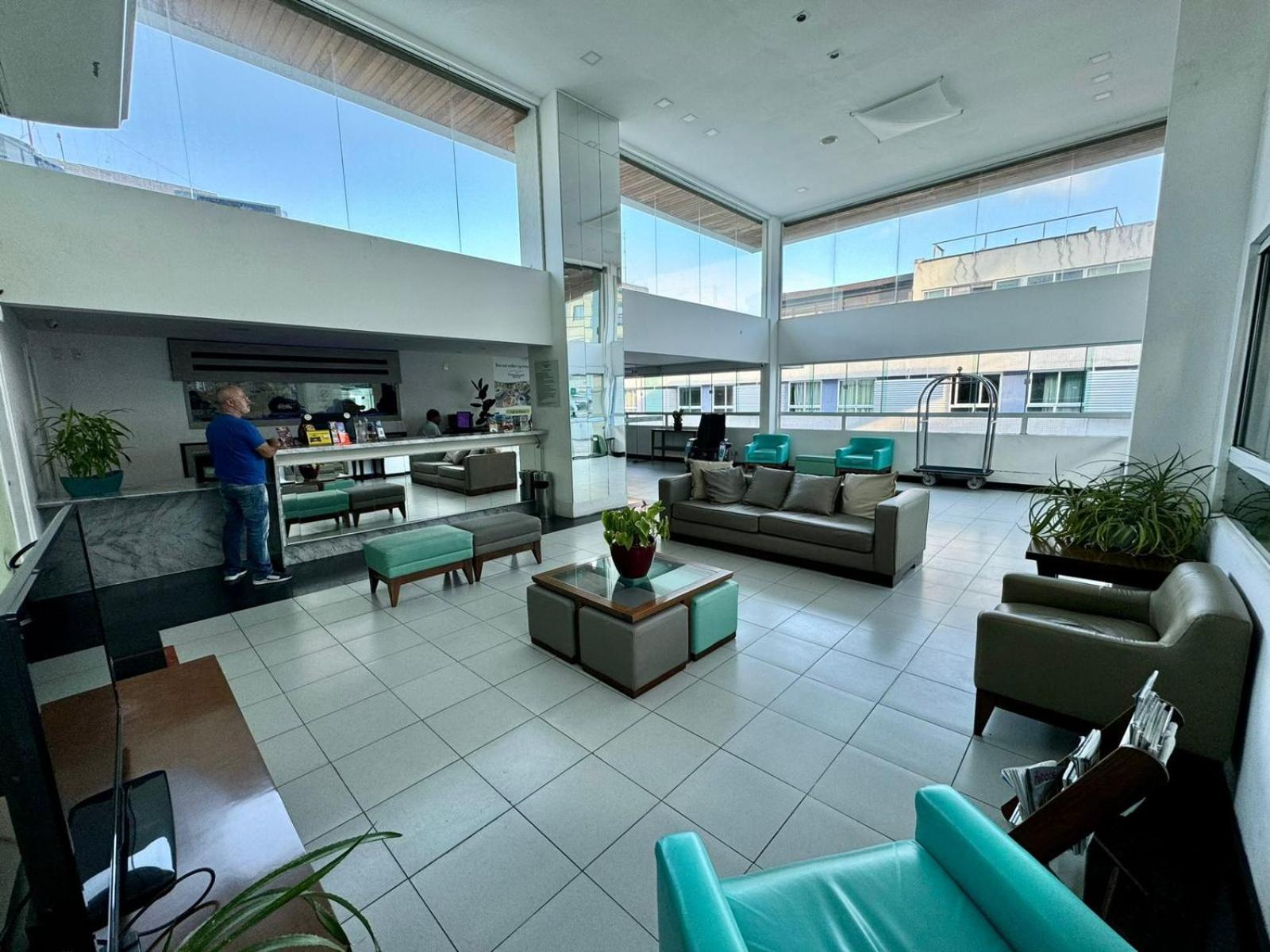 Edy hospedagens Beira-Mar flat 310 com vista para o morro do careca, piscina e localização privilegiada